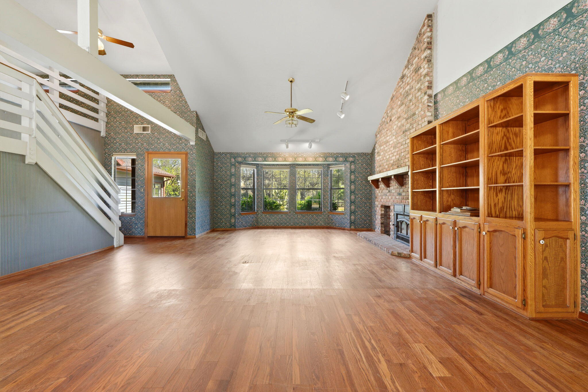 31153 Palm Dr, Exeter, CA 93221