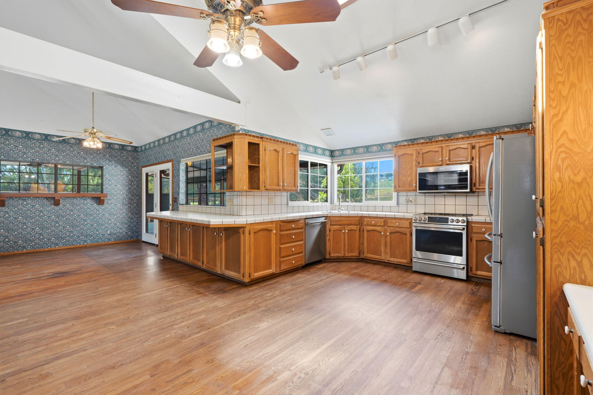 31153 Palm Dr, Exeter, CA 93221