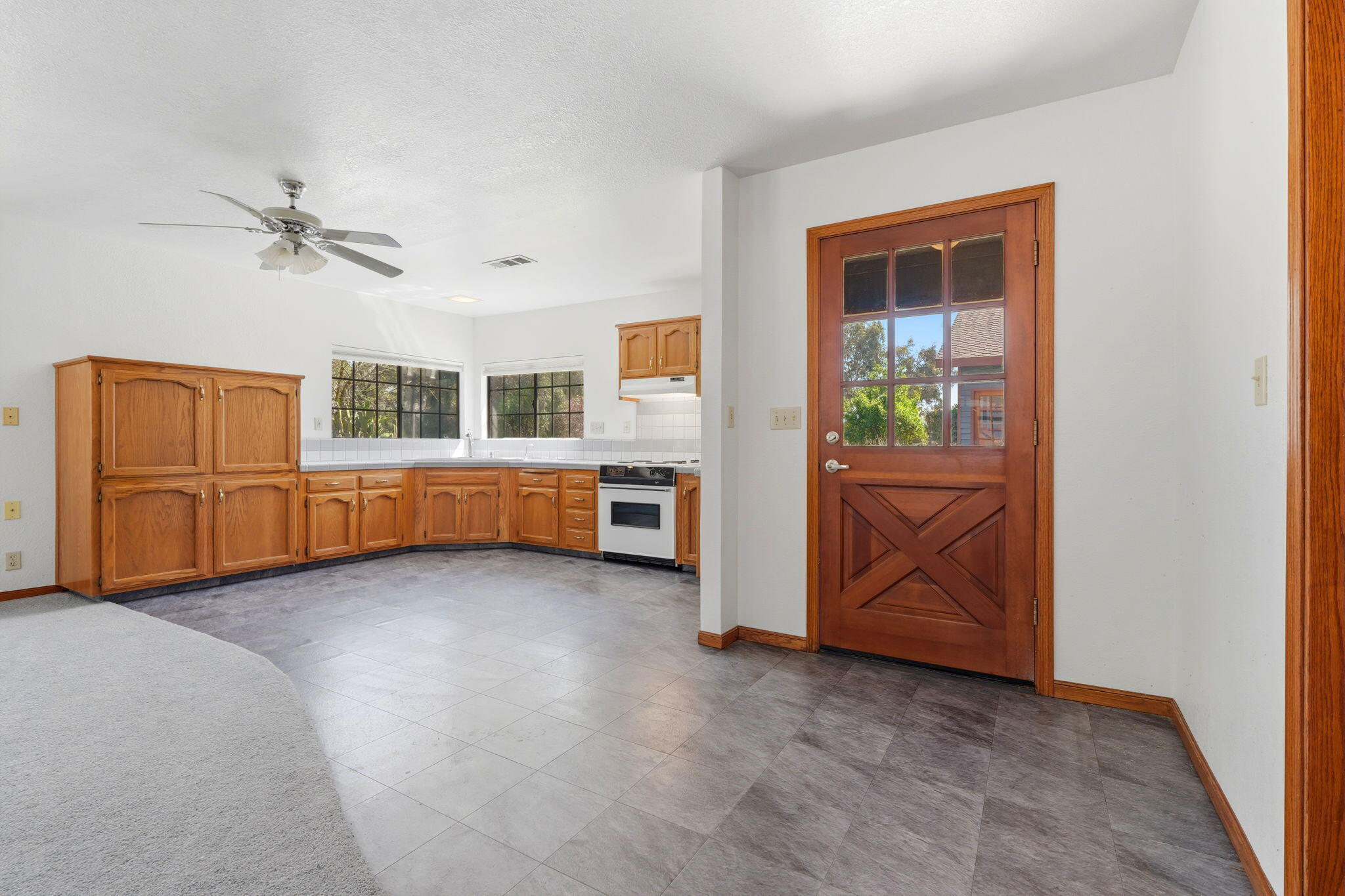 31153 Palm Dr, Exeter, CA 93221