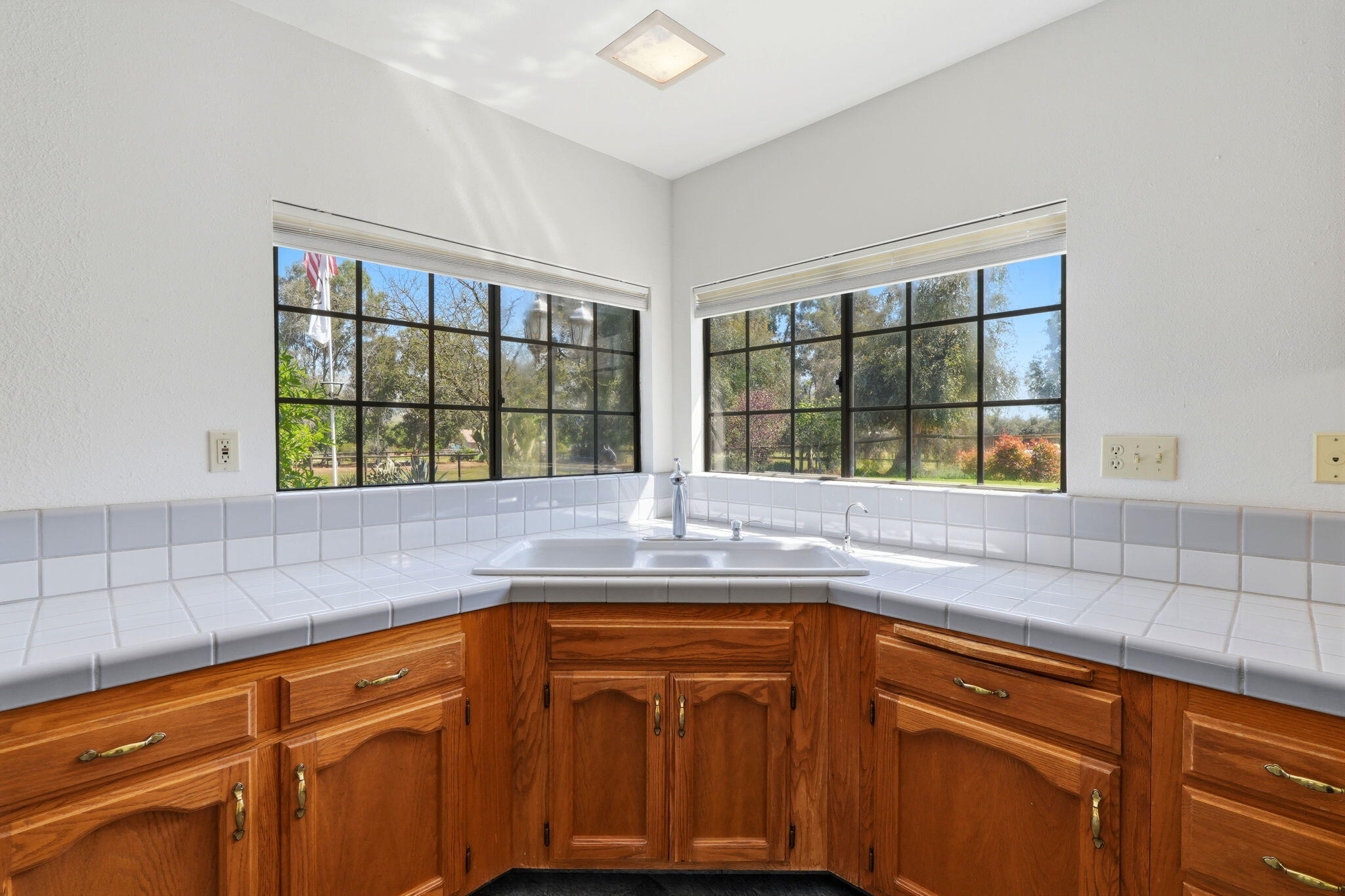 31153 Palm Dr, Exeter, CA 93221