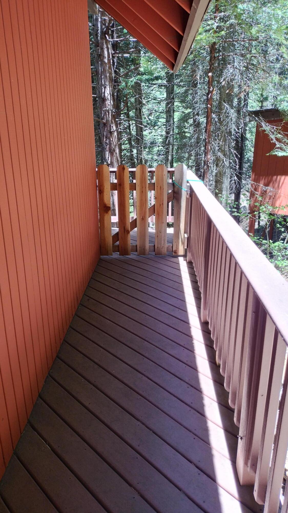 54706 Cedar Dr, Sequoia Crest, CA 93265