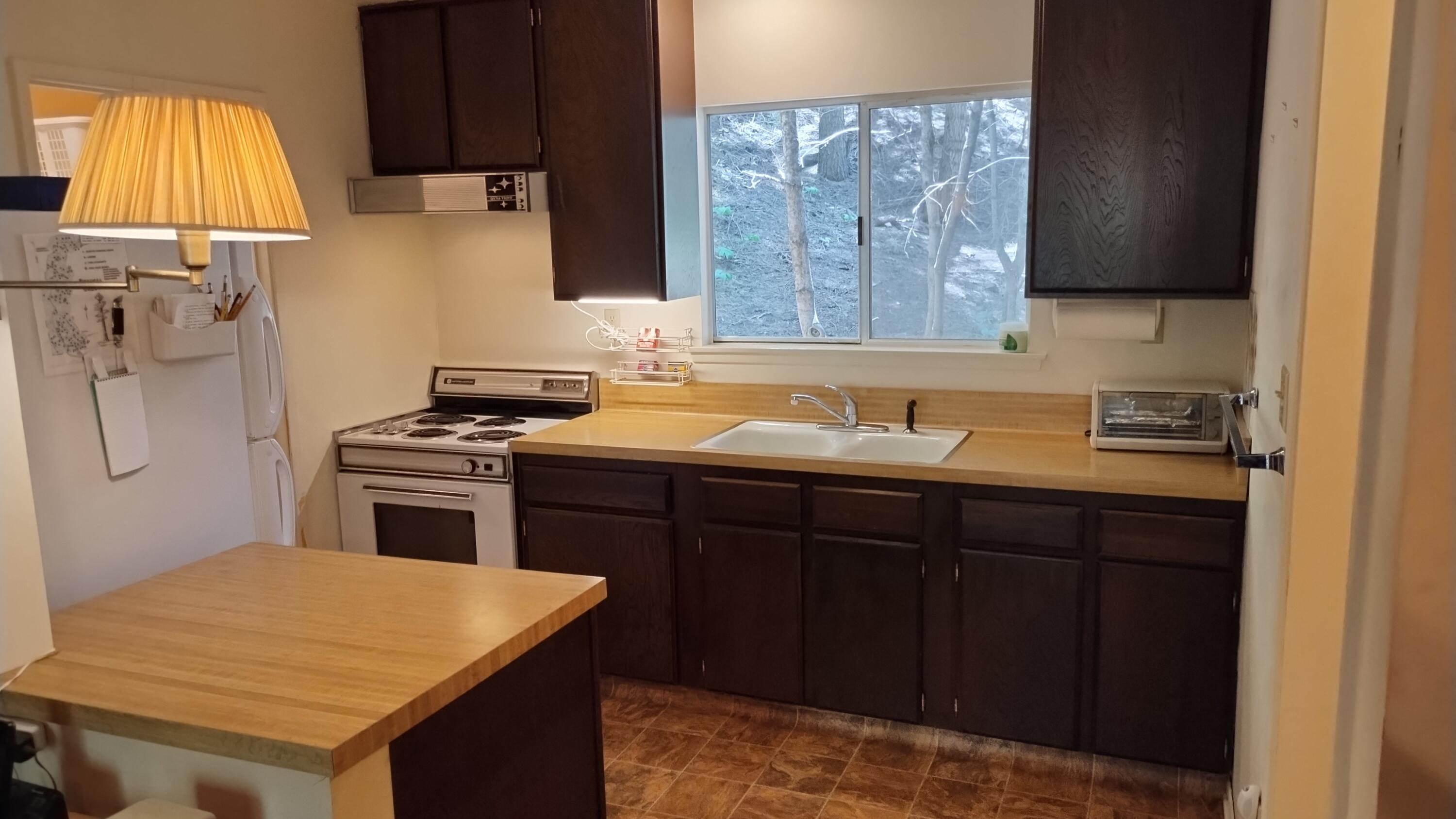 54706 Cedar Dr, Sequoia Crest, CA 93265