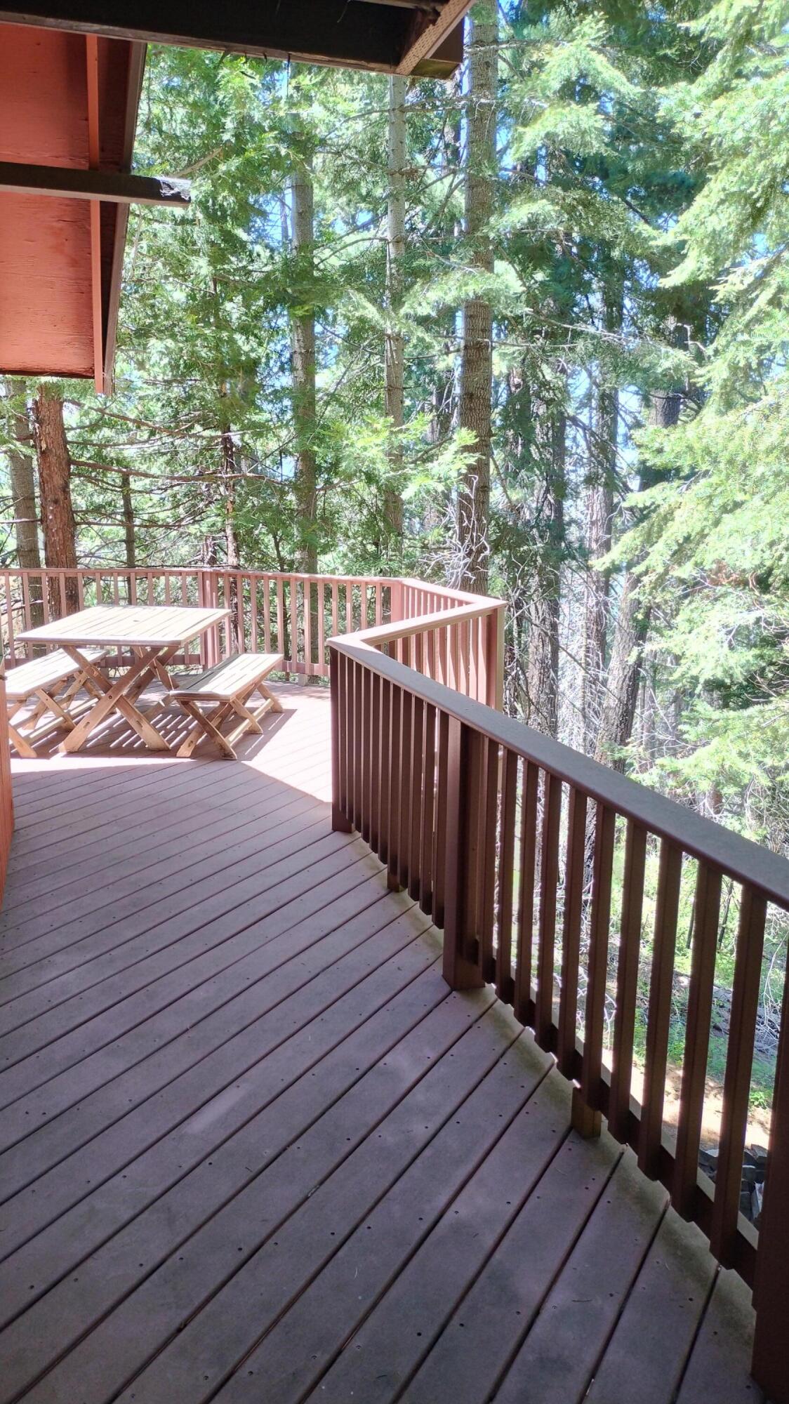 54706 Cedar Dr, Sequoia Crest, CA 93265