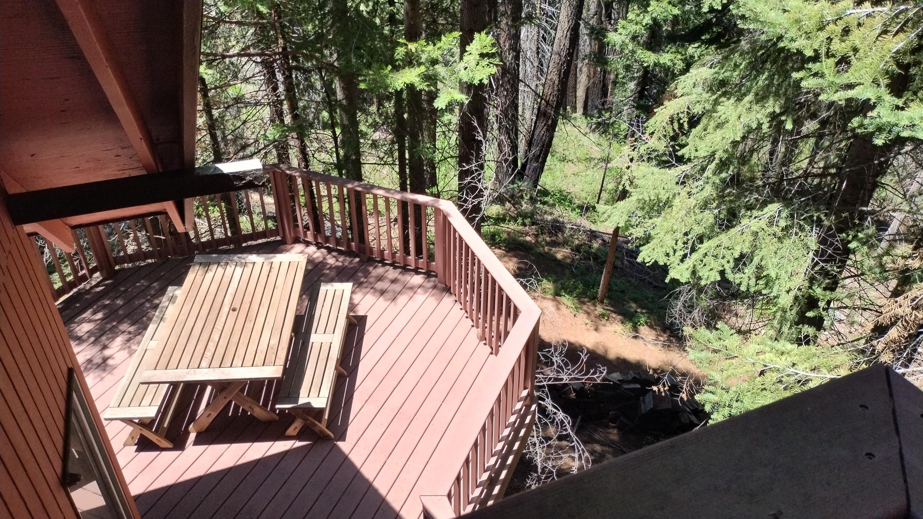 54706 Cedar Dr, Sequoia Crest, CA 93265