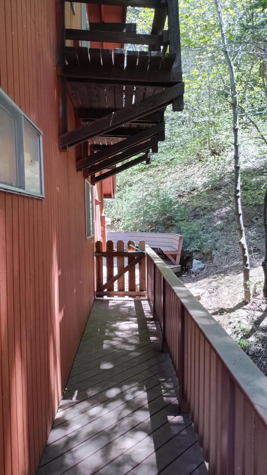 54706 Cedar Dr, Sequoia Crest, CA 93265