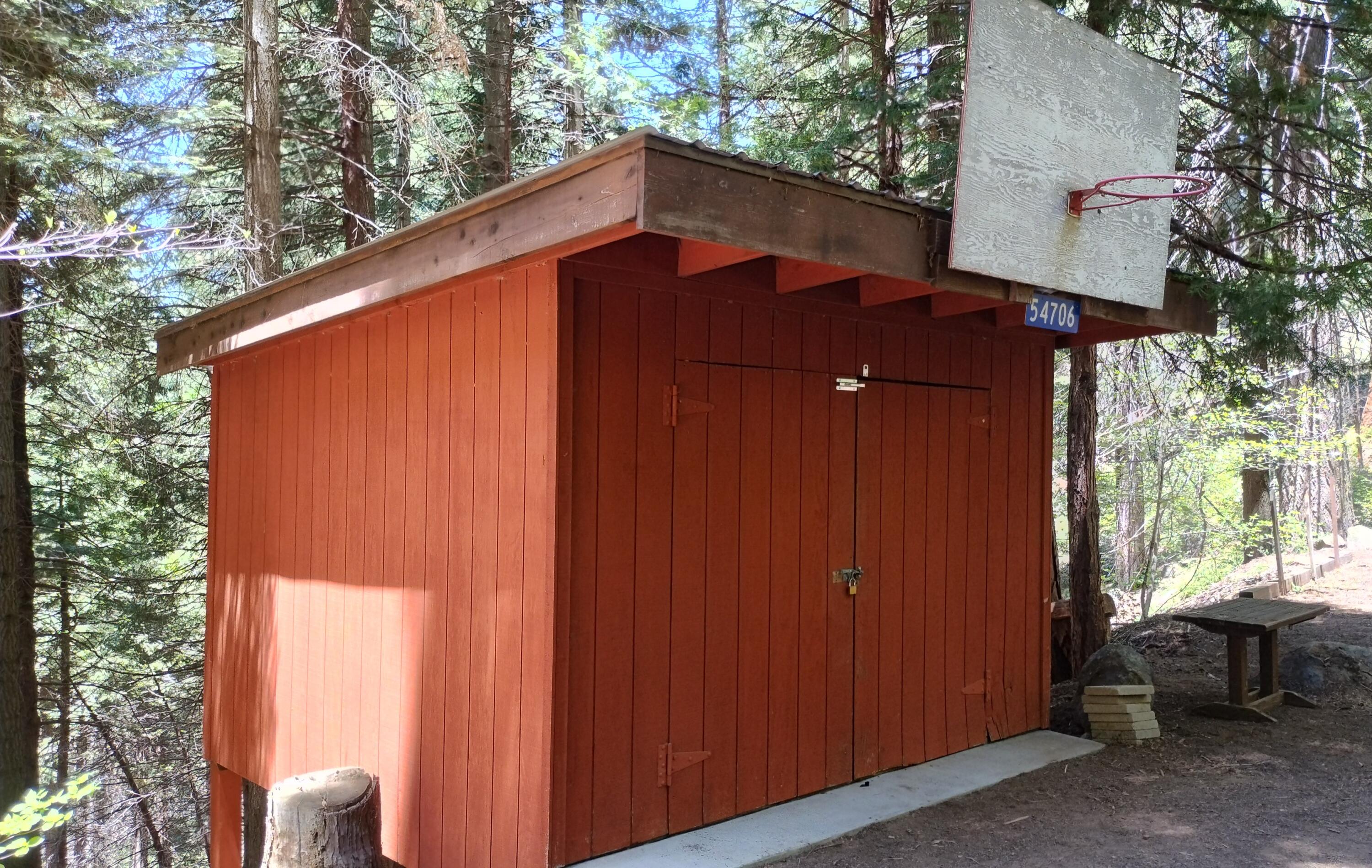 54706 Cedar Dr, Sequoia Crest, CA 93265