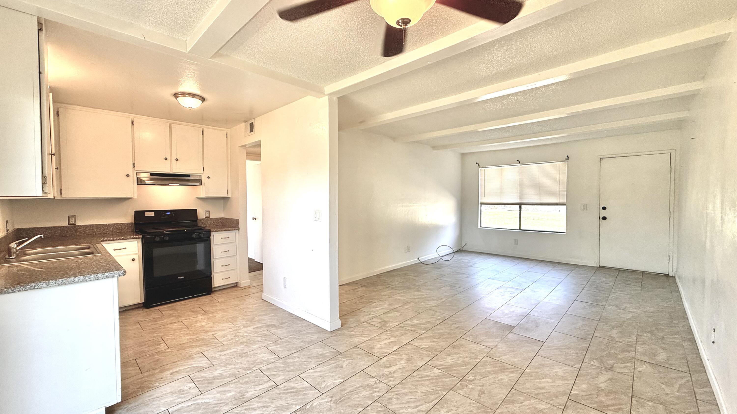 880 Greenfield Ave ##e, Hanford, CA 93230