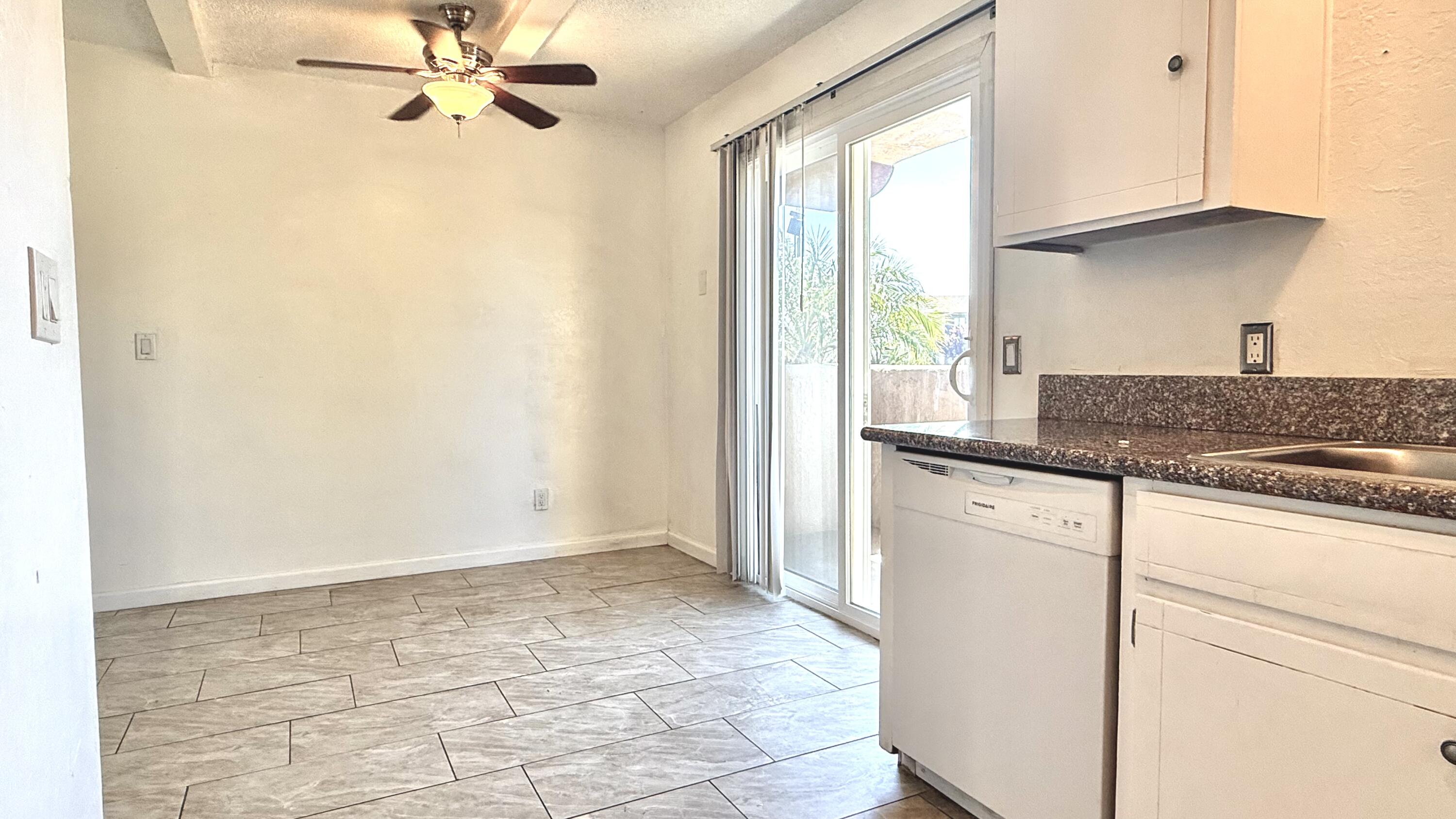 880 Greenfield Ave ##e, Hanford, CA 93230