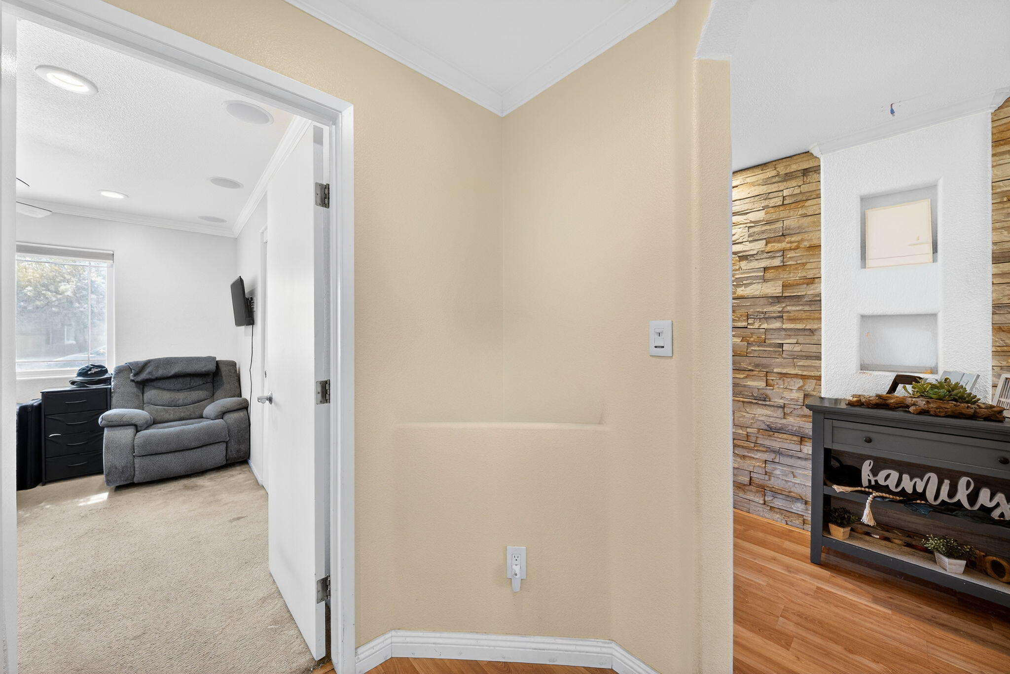 916 W Jordon St, Porterville, CA 93257