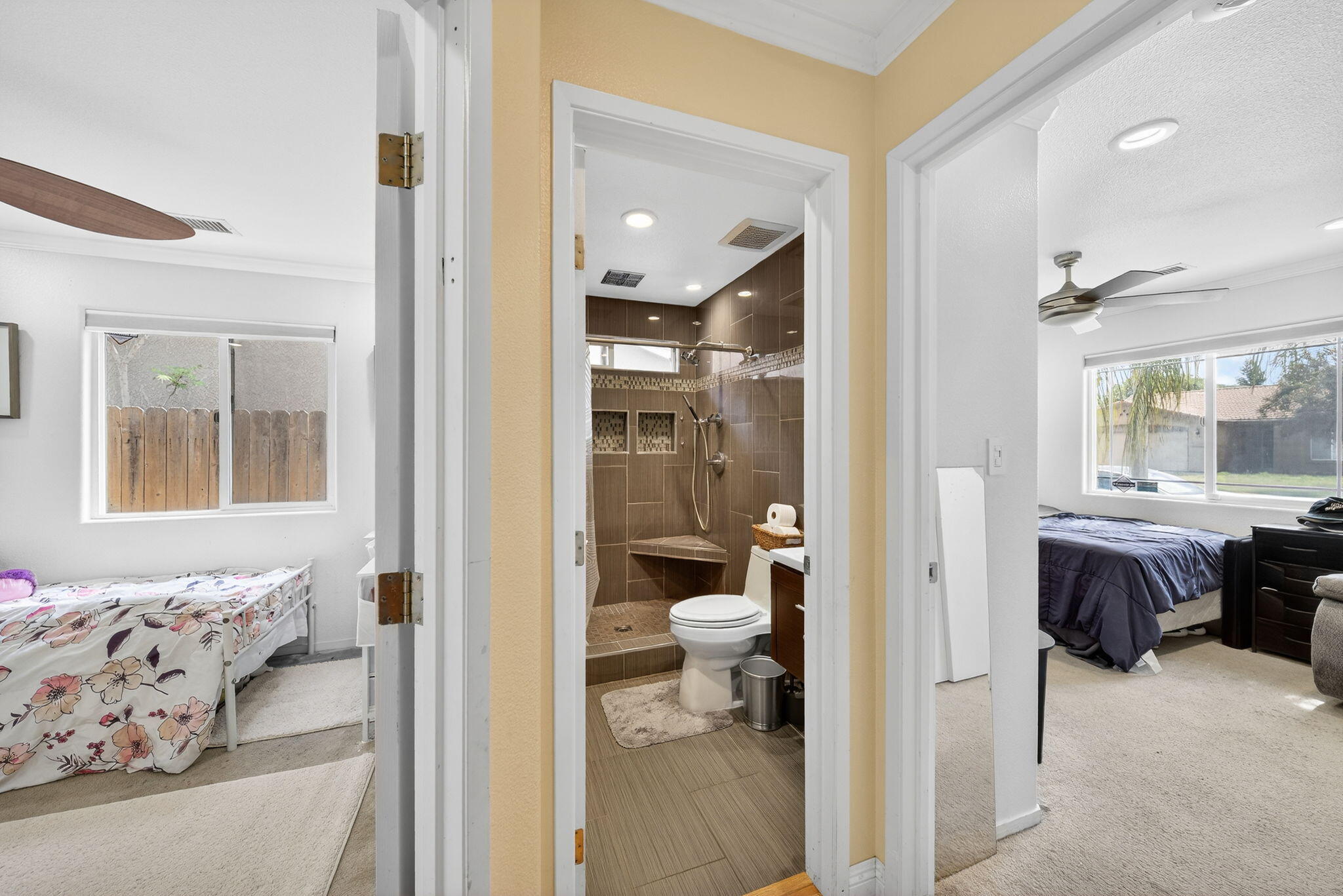 916 W Jordon St, Porterville, CA 93257