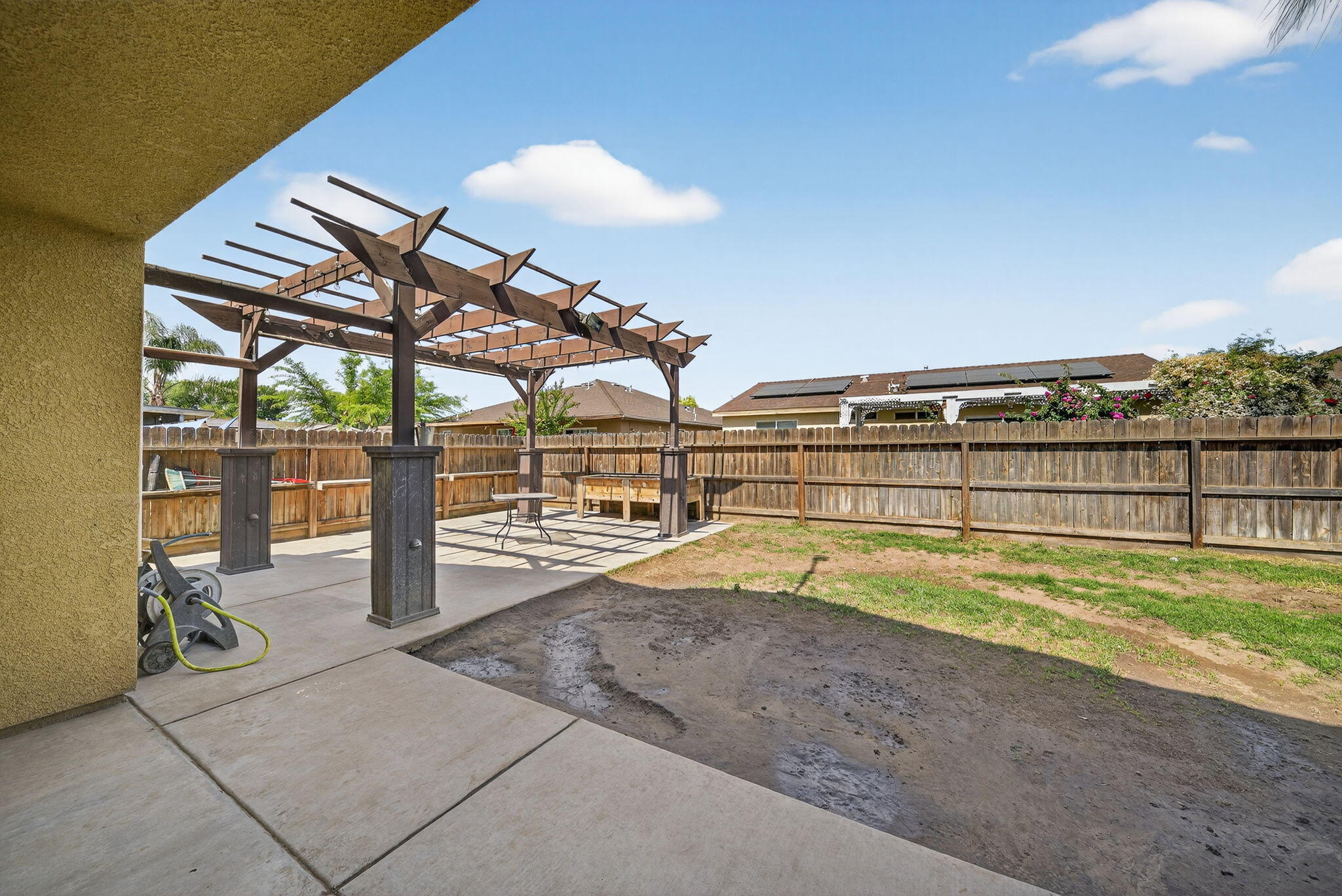 916 W Jordon St, Porterville, CA 93257