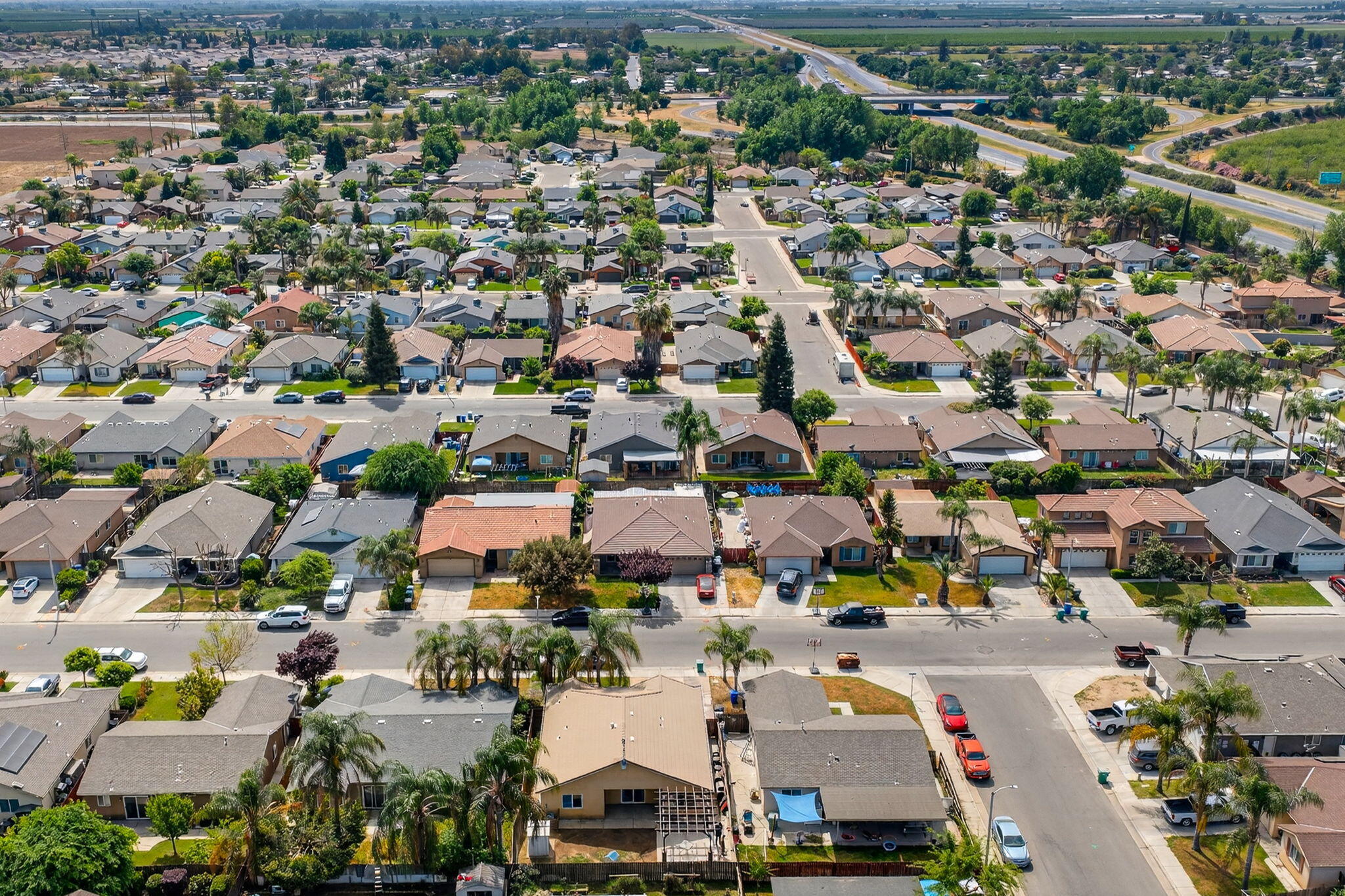 916 W Jordon St, Porterville, CA 93257