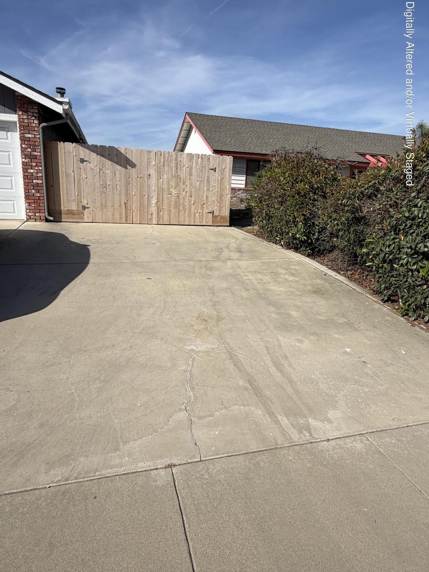 1150 E E Ben Franklin Ave, Tulare, CA 93274