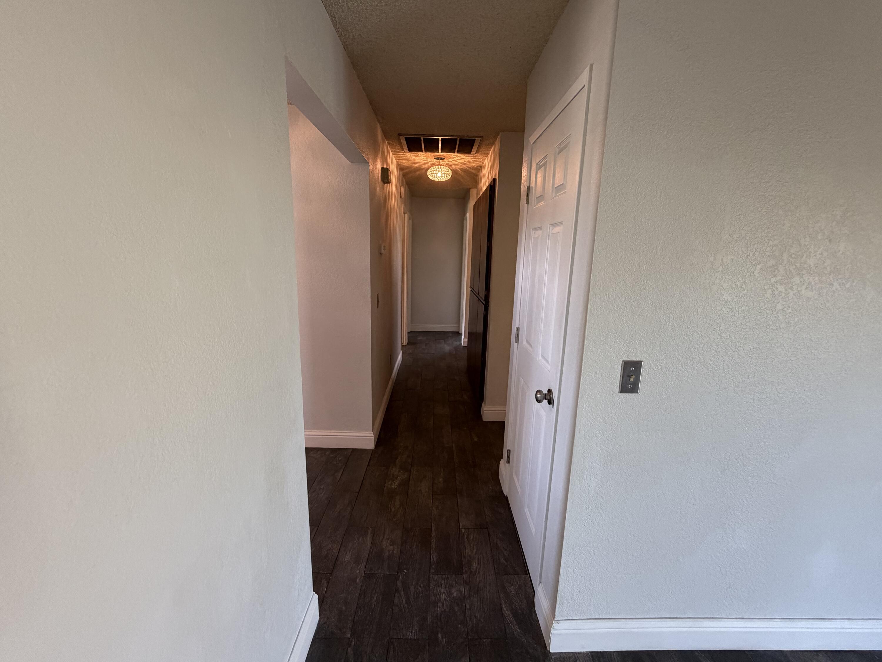 1150 E E Ben Franklin Ave, Tulare, CA 93274