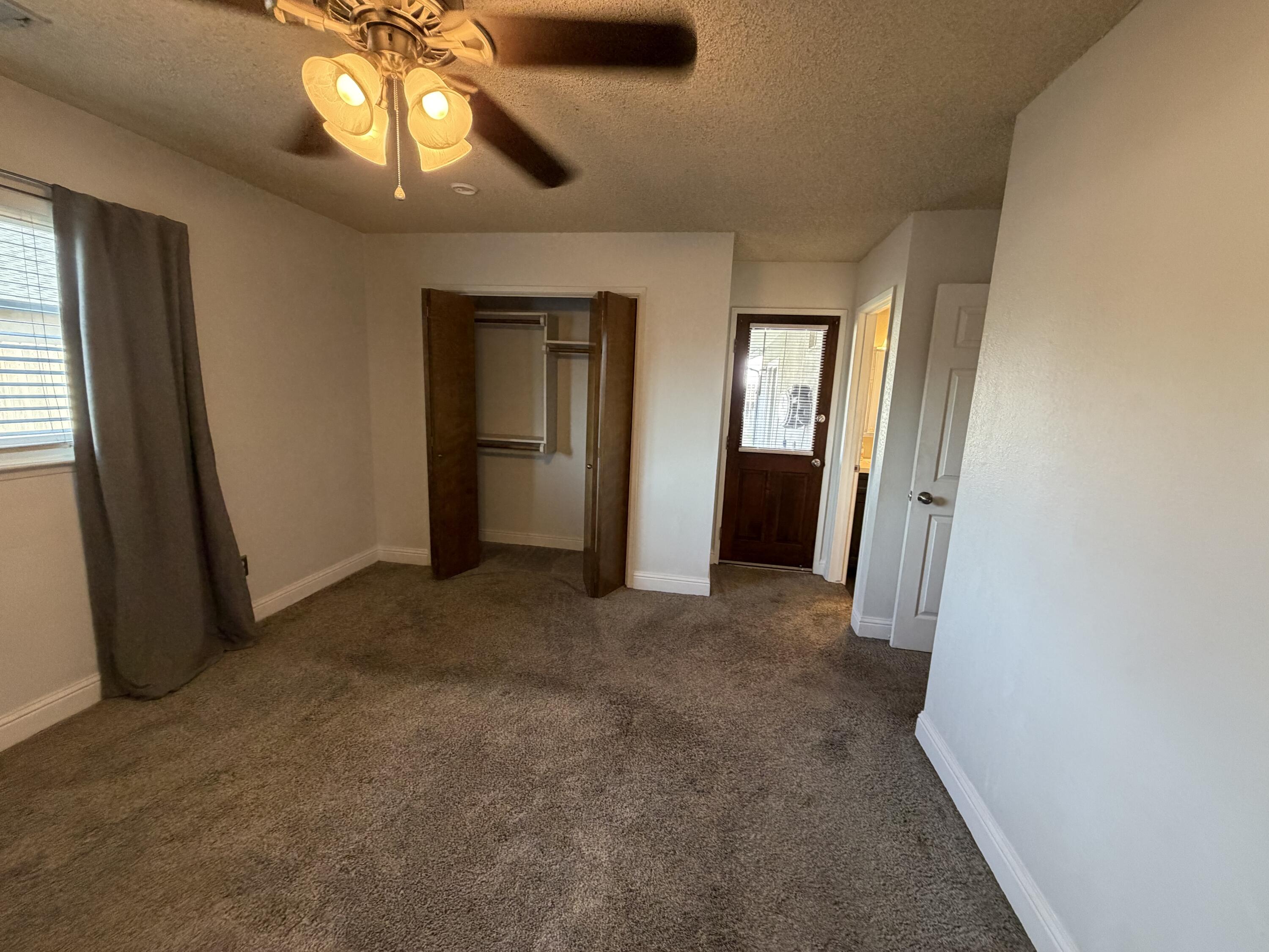 1150 E E Ben Franklin Ave, Tulare, CA 93274