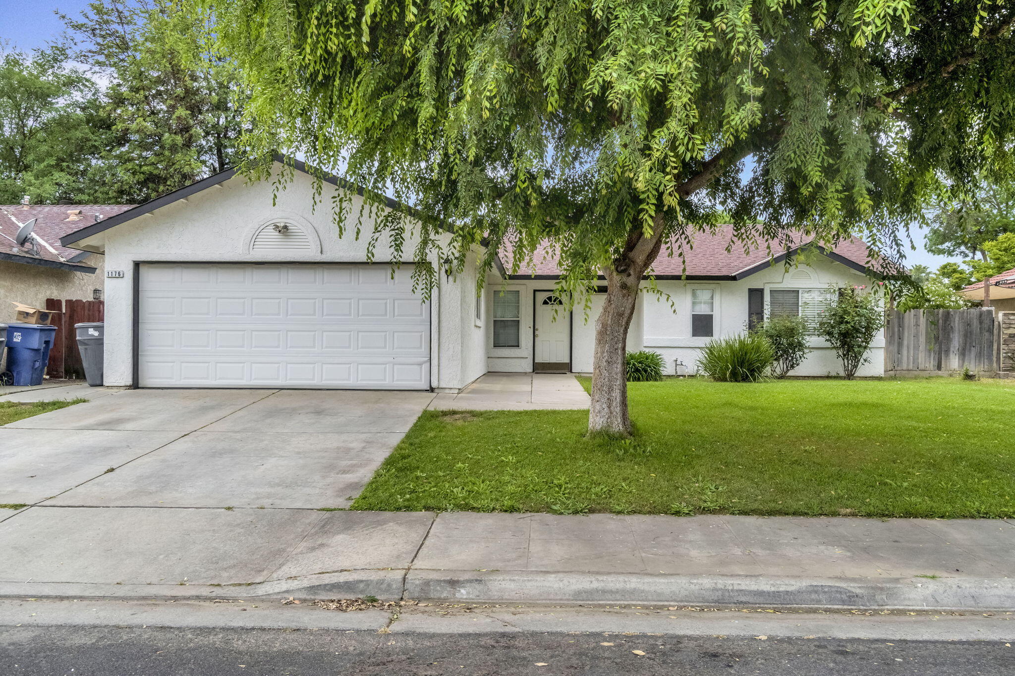 1176 Seneca Dr, Madera, CA 93637