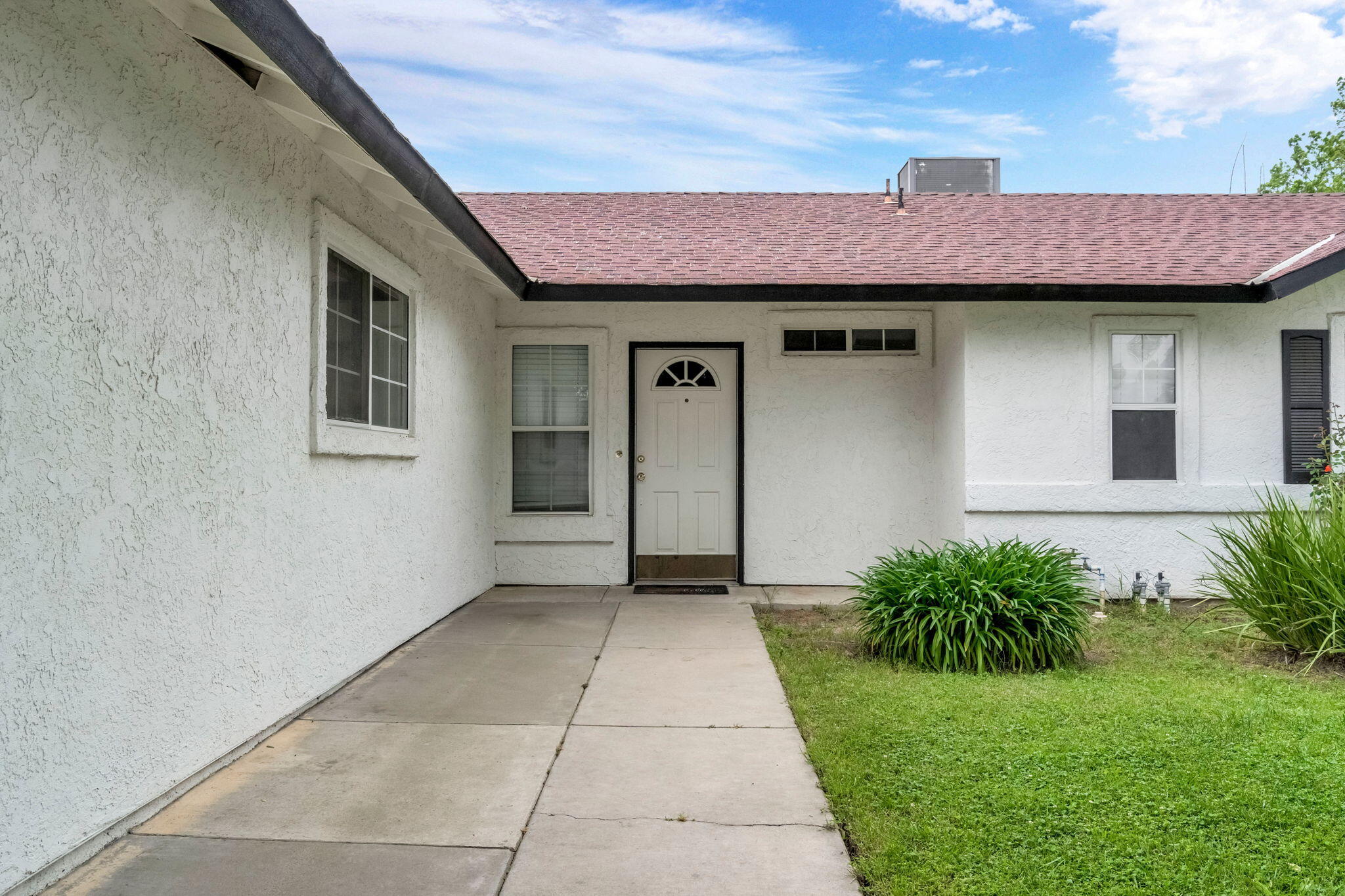 1176 Seneca Dr, Madera, CA 93637