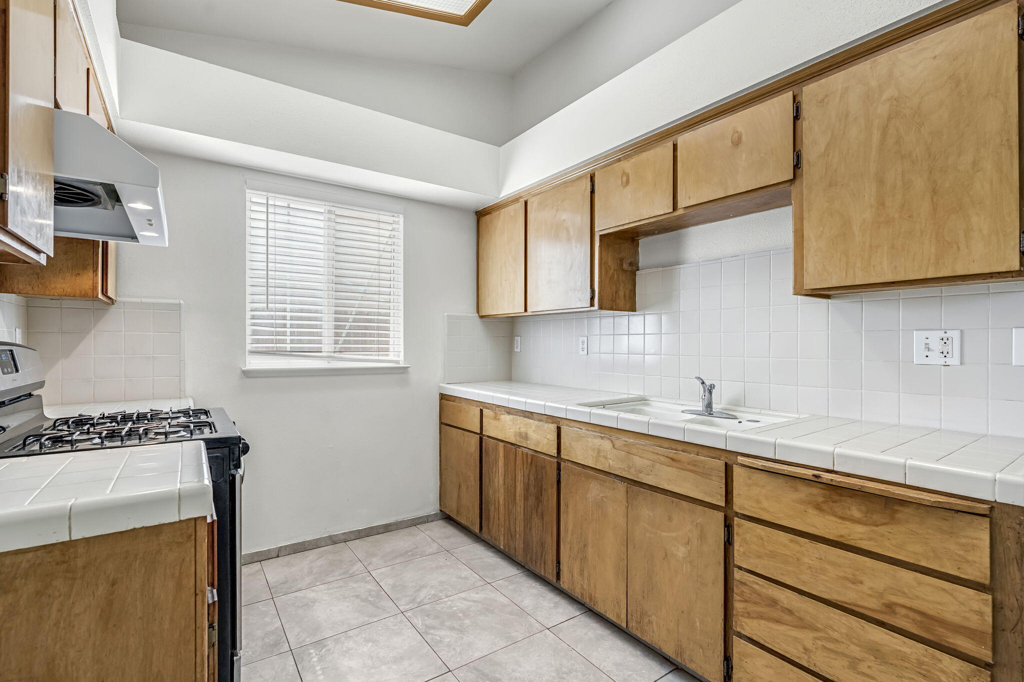 1176 Seneca Dr, Madera, CA 93637