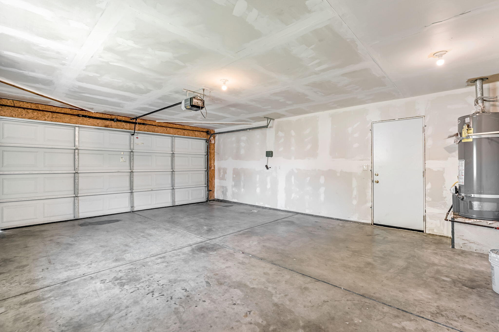 1176 Seneca Dr, Madera, CA 93637