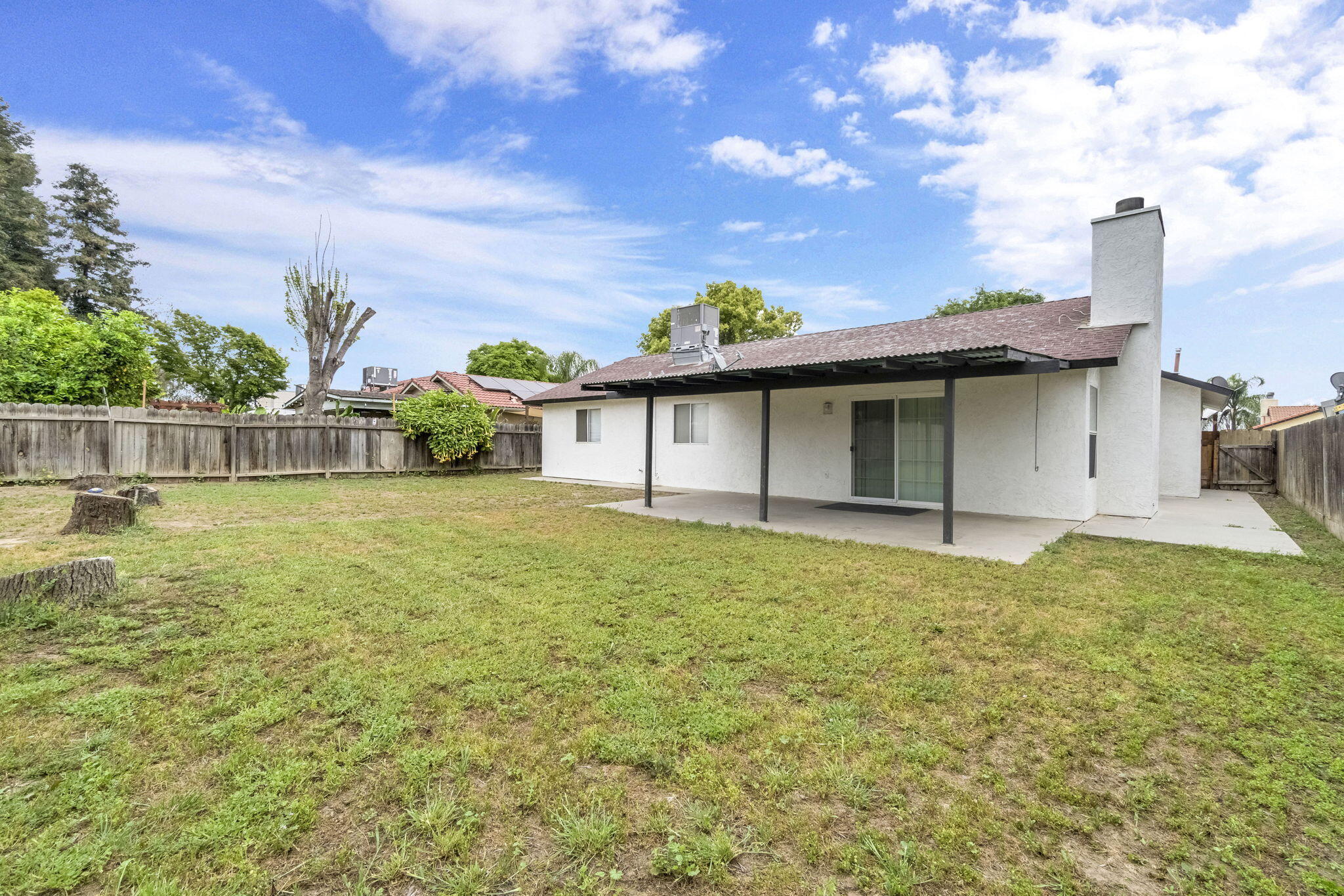 1176 Seneca Dr, Madera, CA 93637