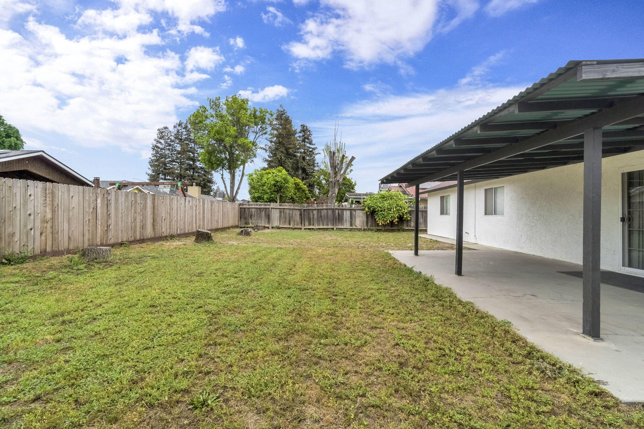 1176 Seneca Dr, Madera, CA 93637