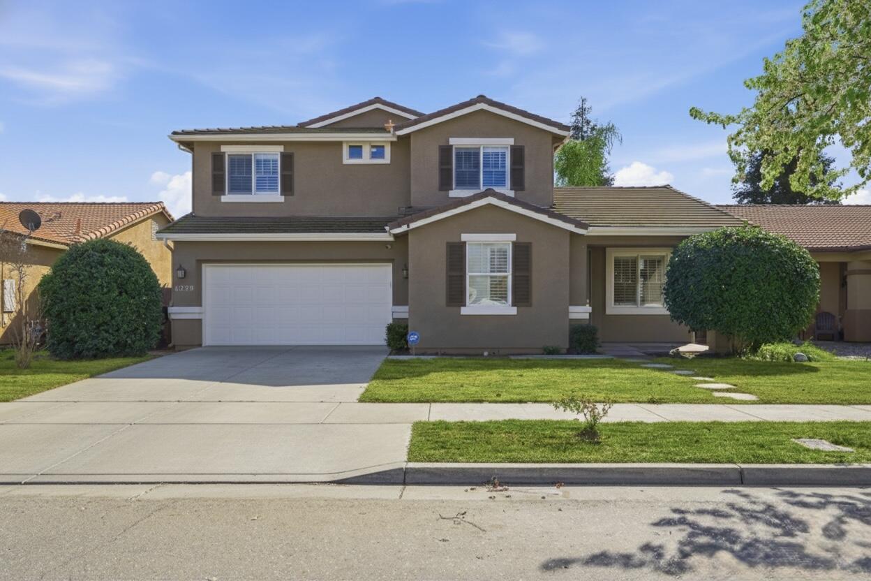 6229 W Ceres, Visalia, CA 93291