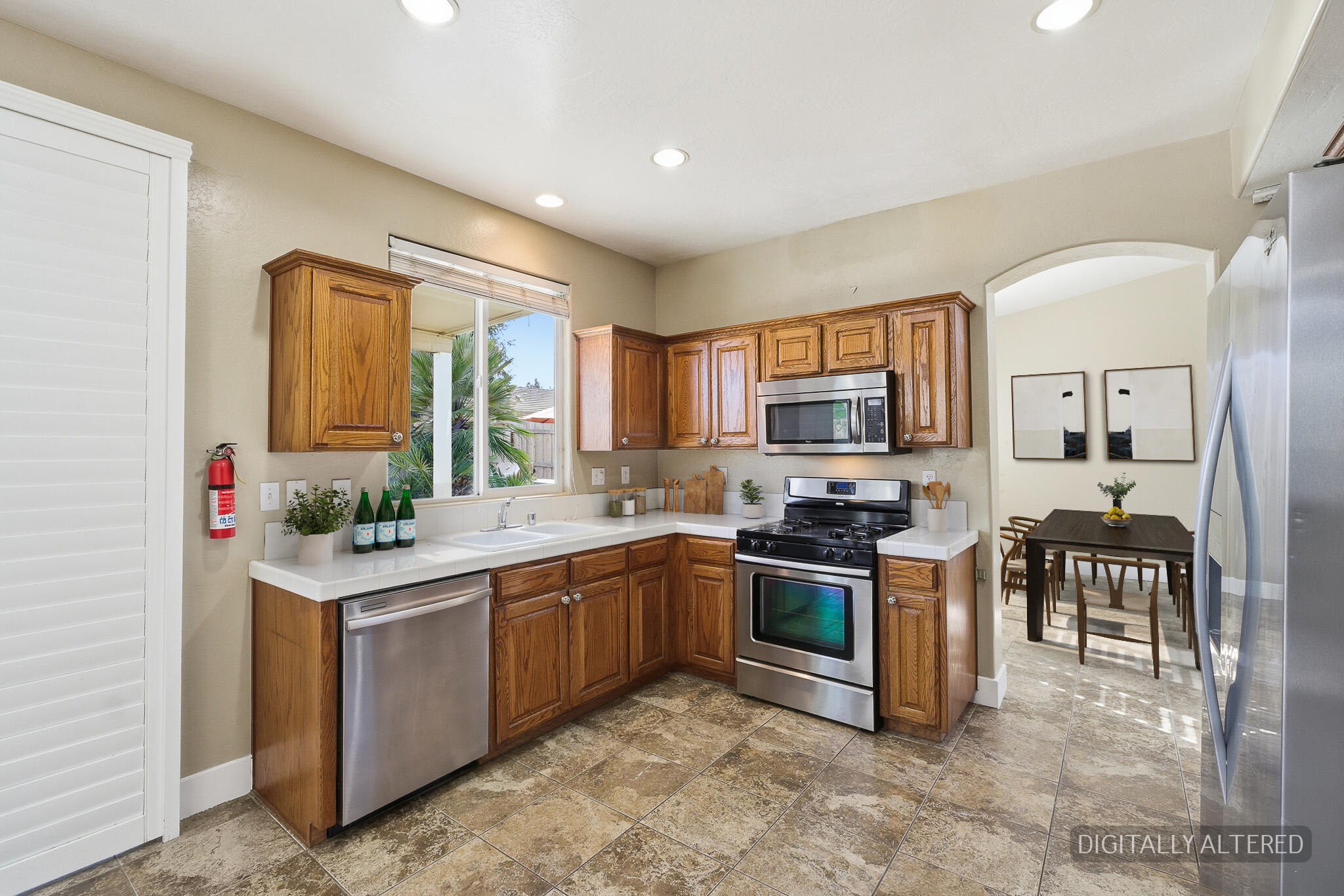 6229 W Ceres, Visalia, CA 93291