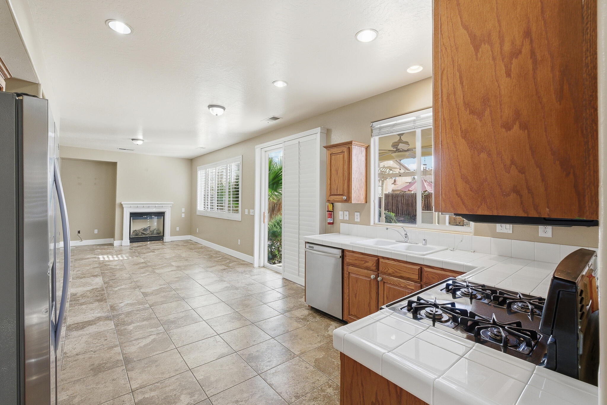 6229 W Ceres, Visalia, CA 93291