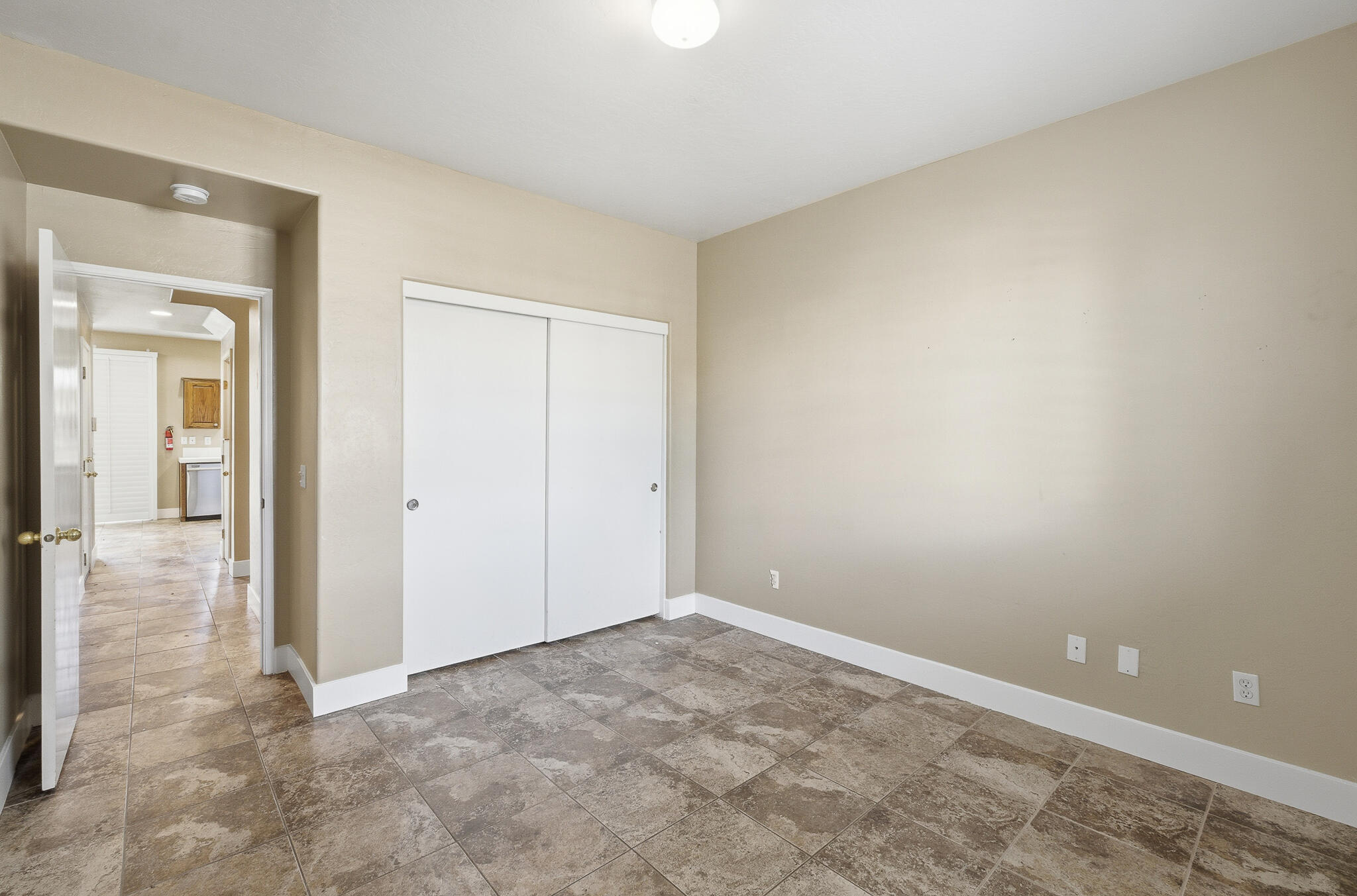 6229 W Ceres, Visalia, CA 93291