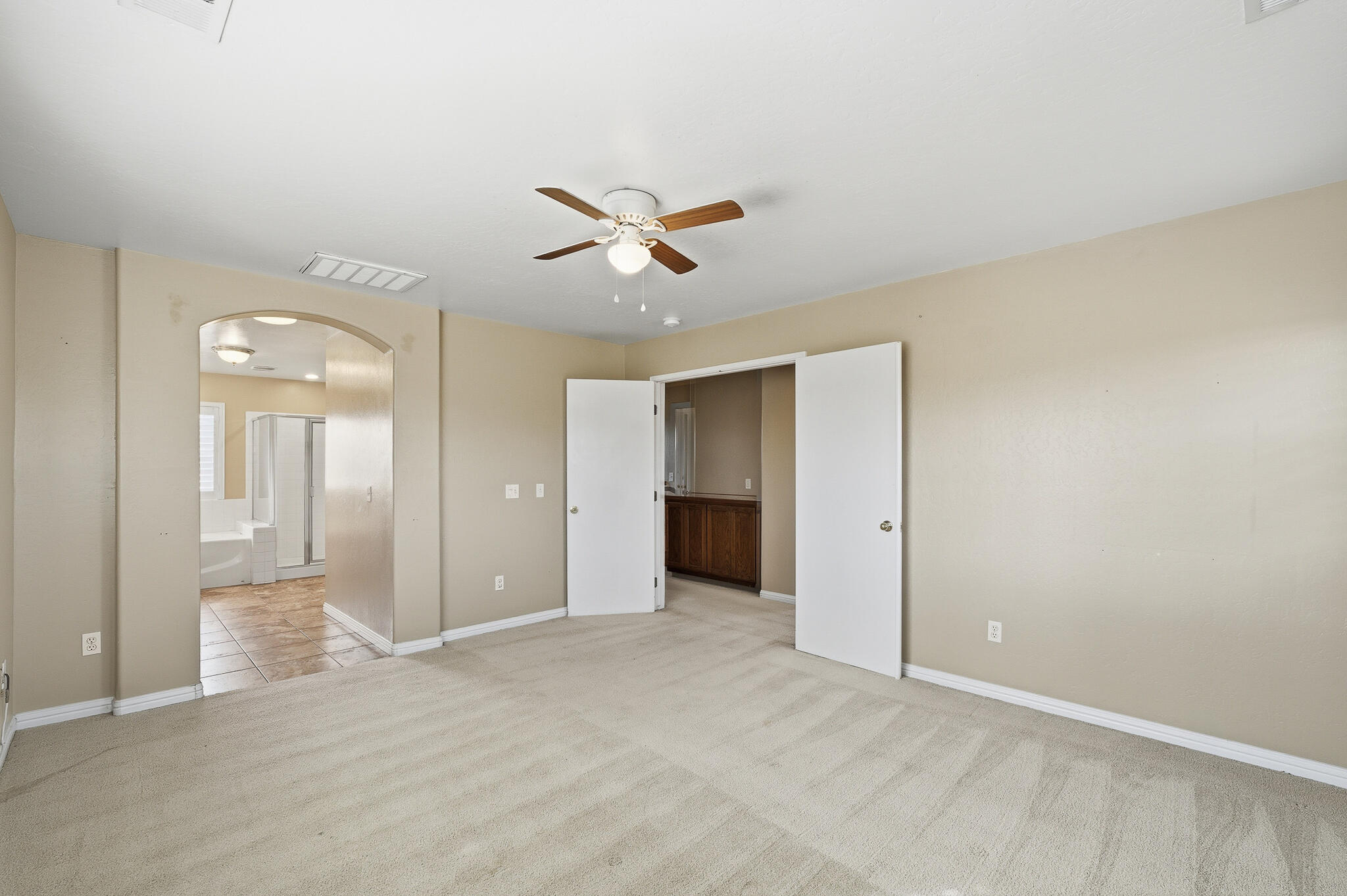 6229 W Ceres, Visalia, CA 93291