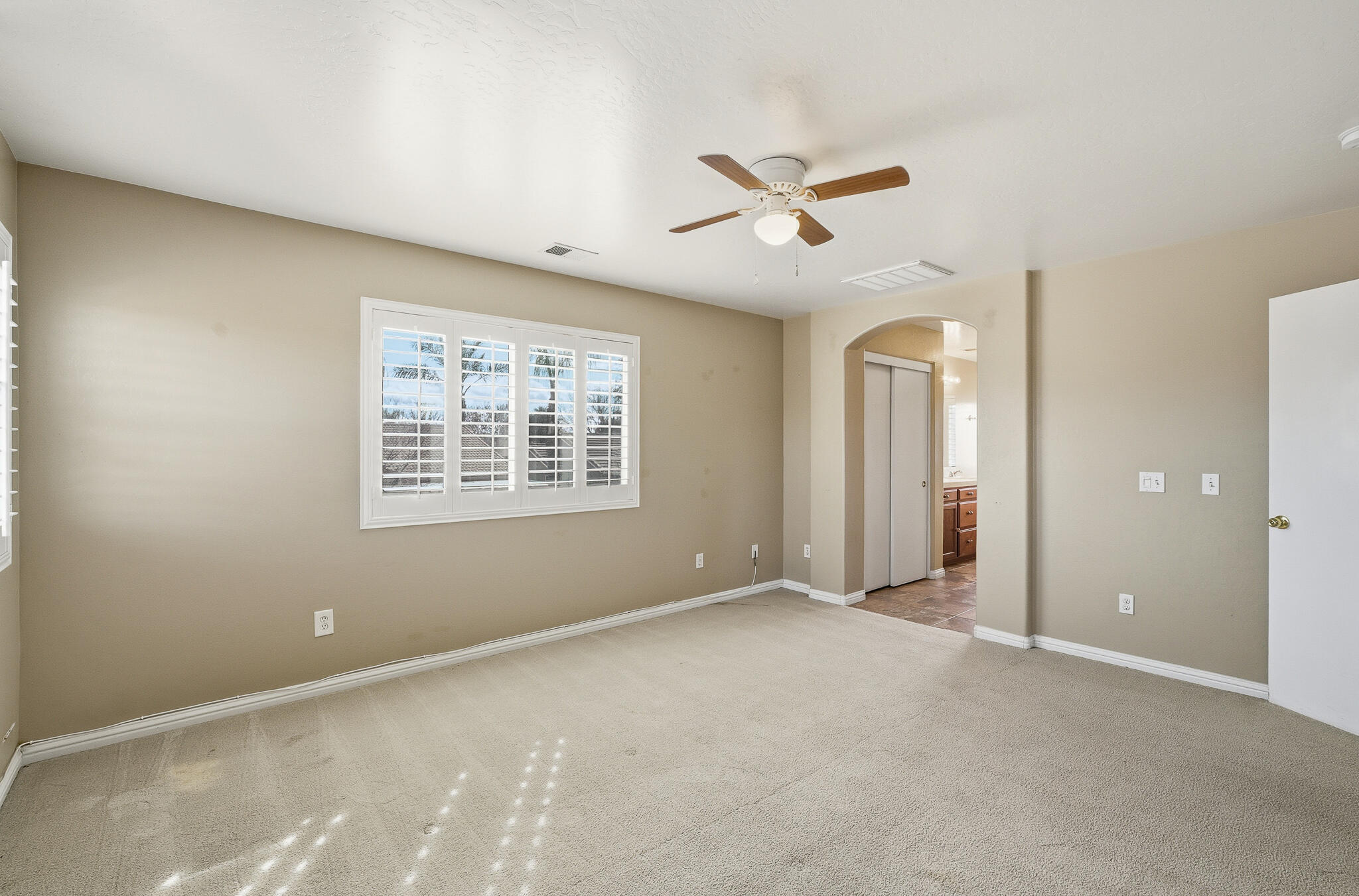 6229 W Ceres, Visalia, CA 93291