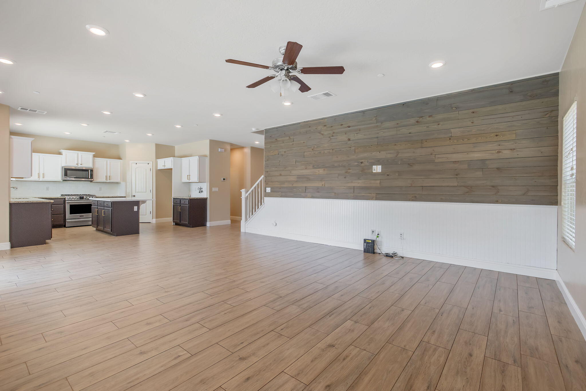 2347 W Babcock Ave, Visalia, CA 93291