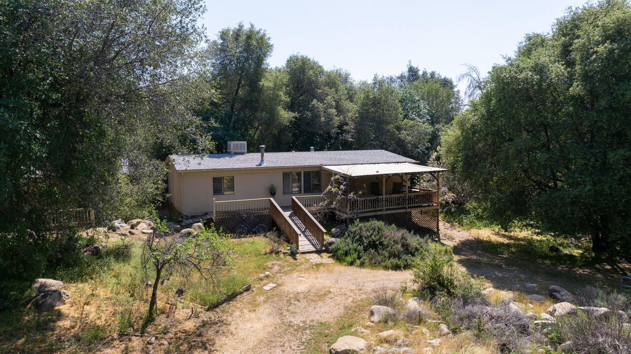 43666 Balch Park Rd, Springville, CA 93265