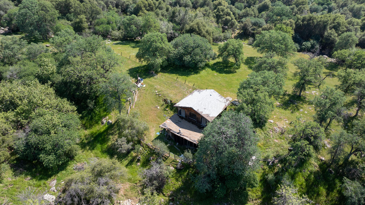 43666 Balch Park Rd, Springville, CA 93265
