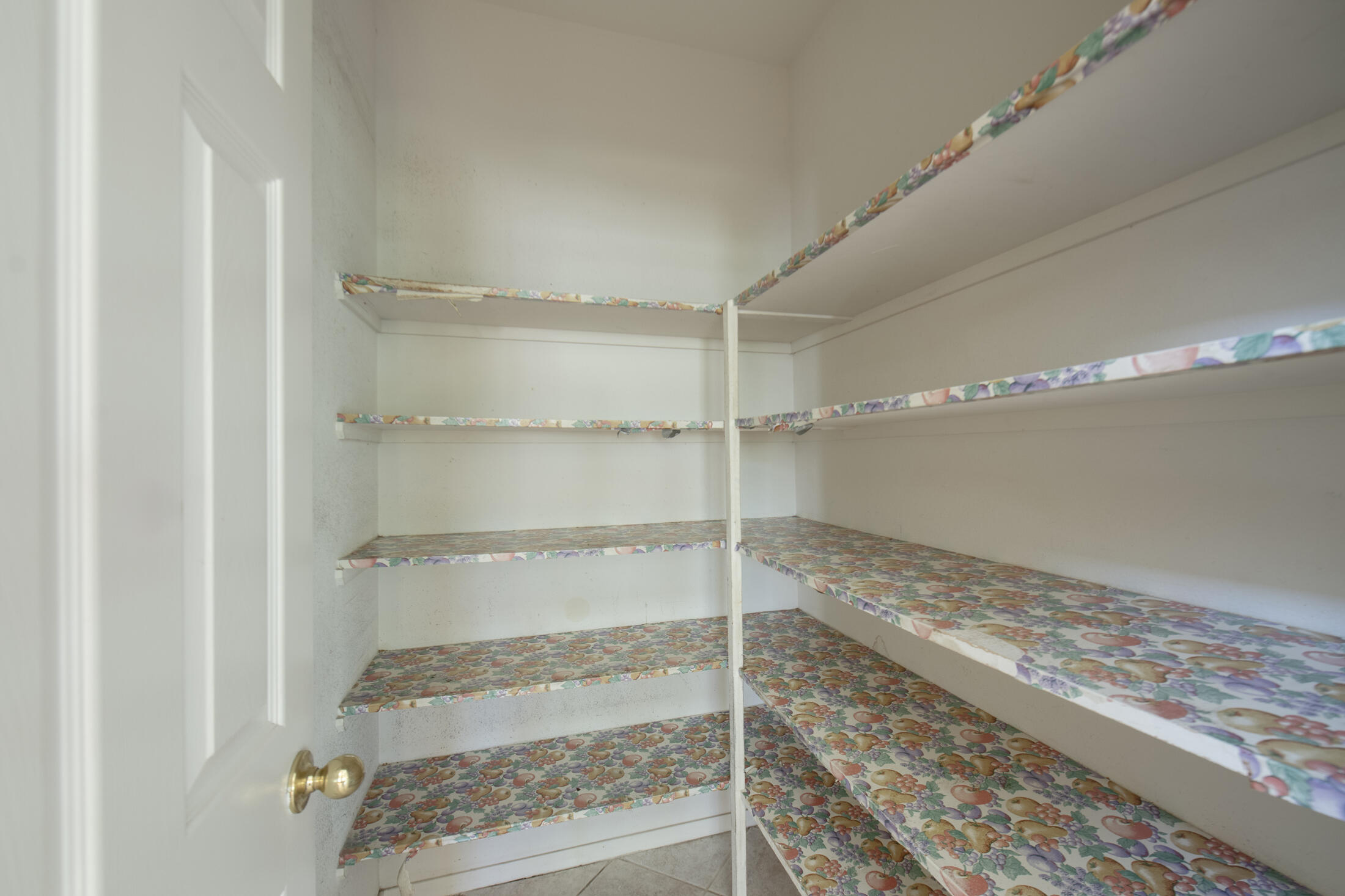 2738 W Ceres Ct, Visalia, CA 93291