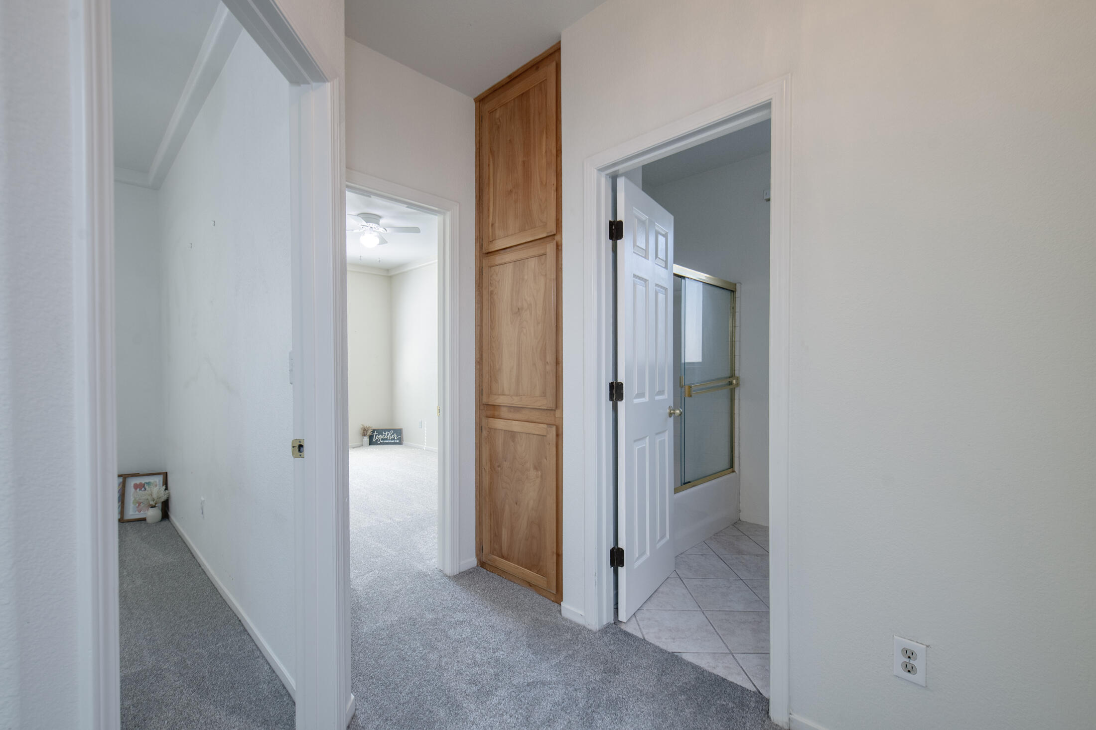 2738 W Ceres Ct, Visalia, CA 93291