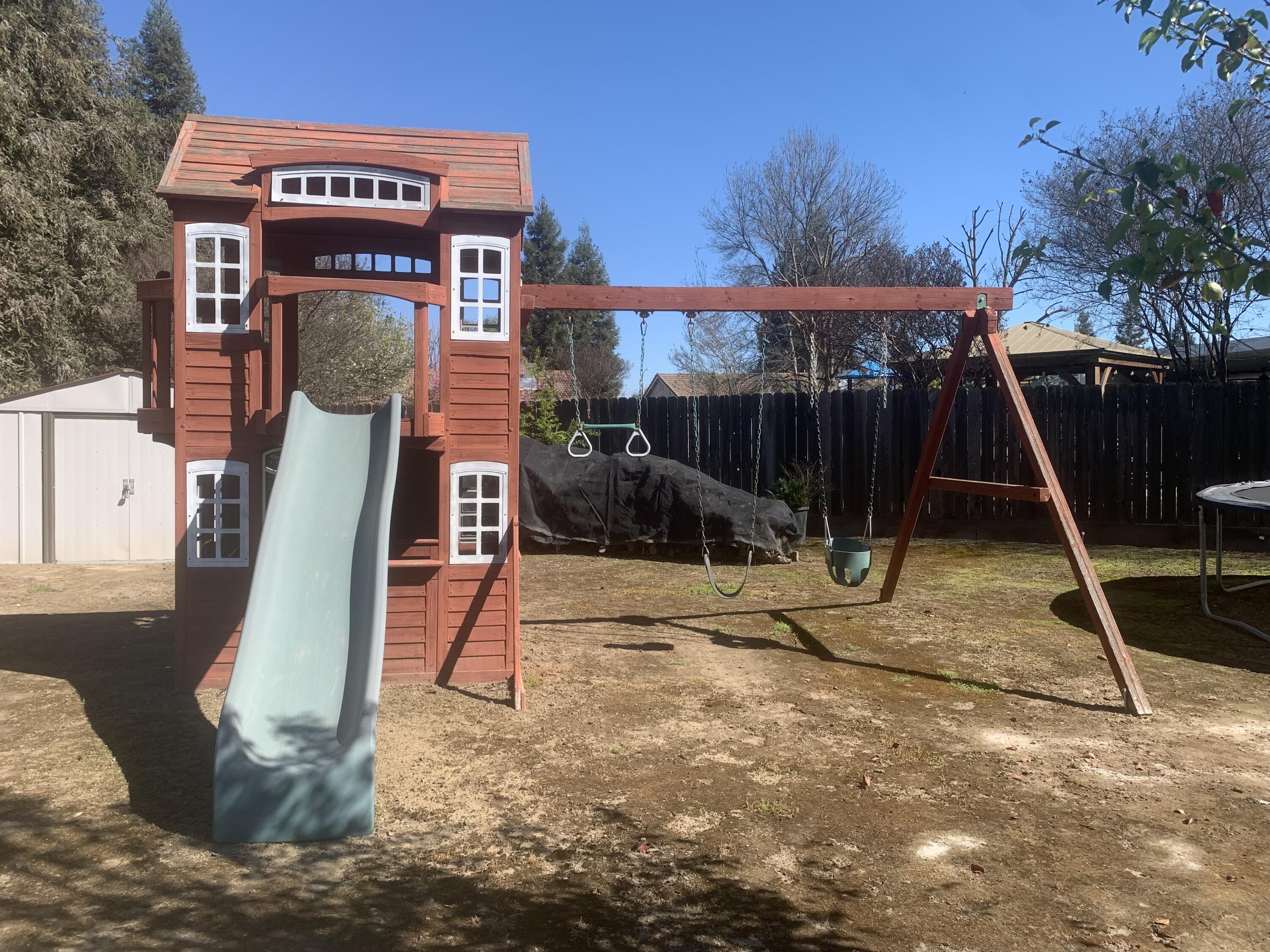 2634 W Modoc Ct, Visalia, CA 93291