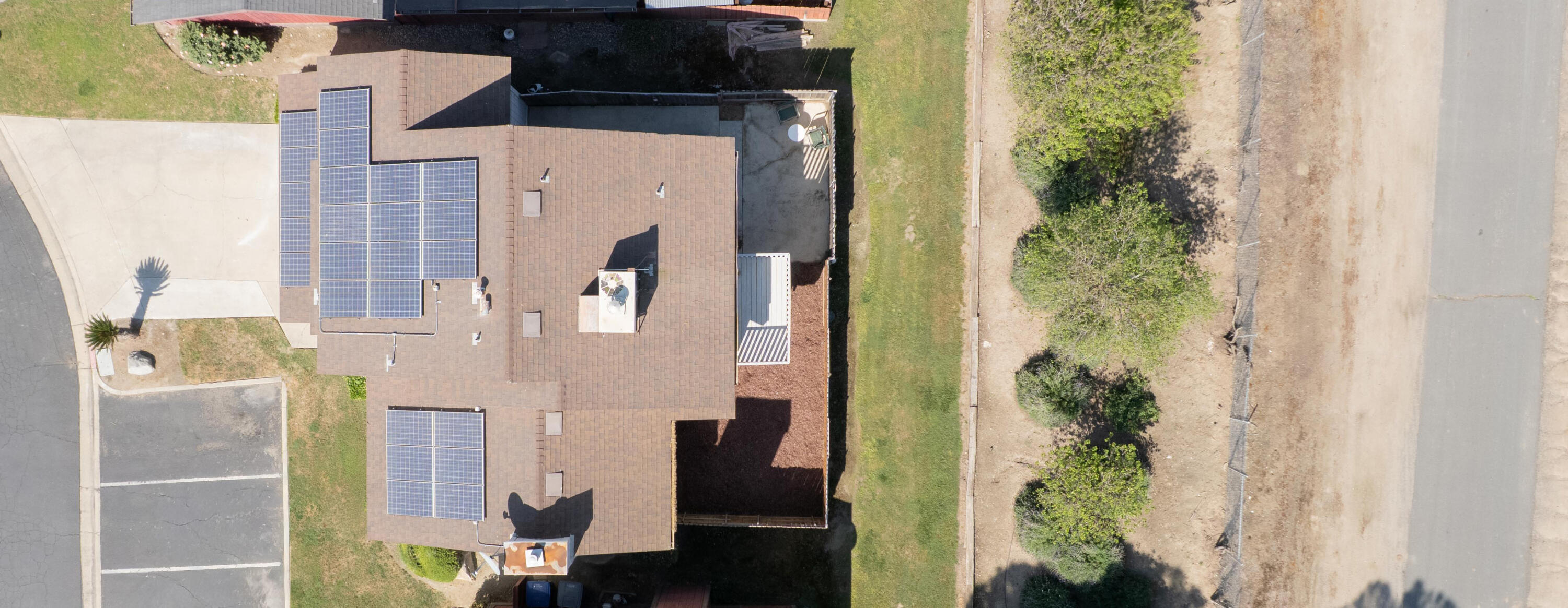 1034 E Oakridge Ave, Visalia, CA 93292