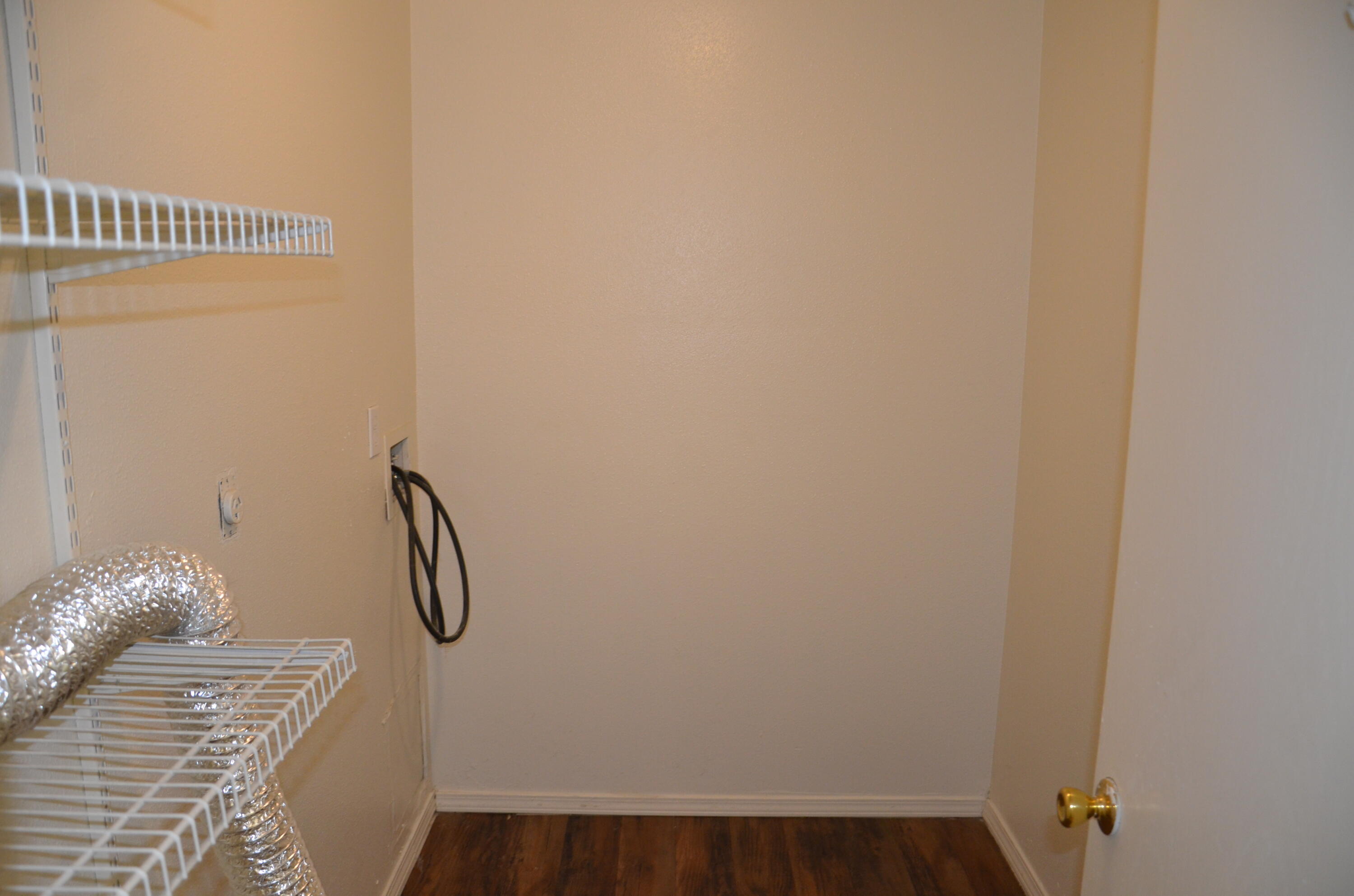 634 W Vassar Ave, Visalia, CA 93277