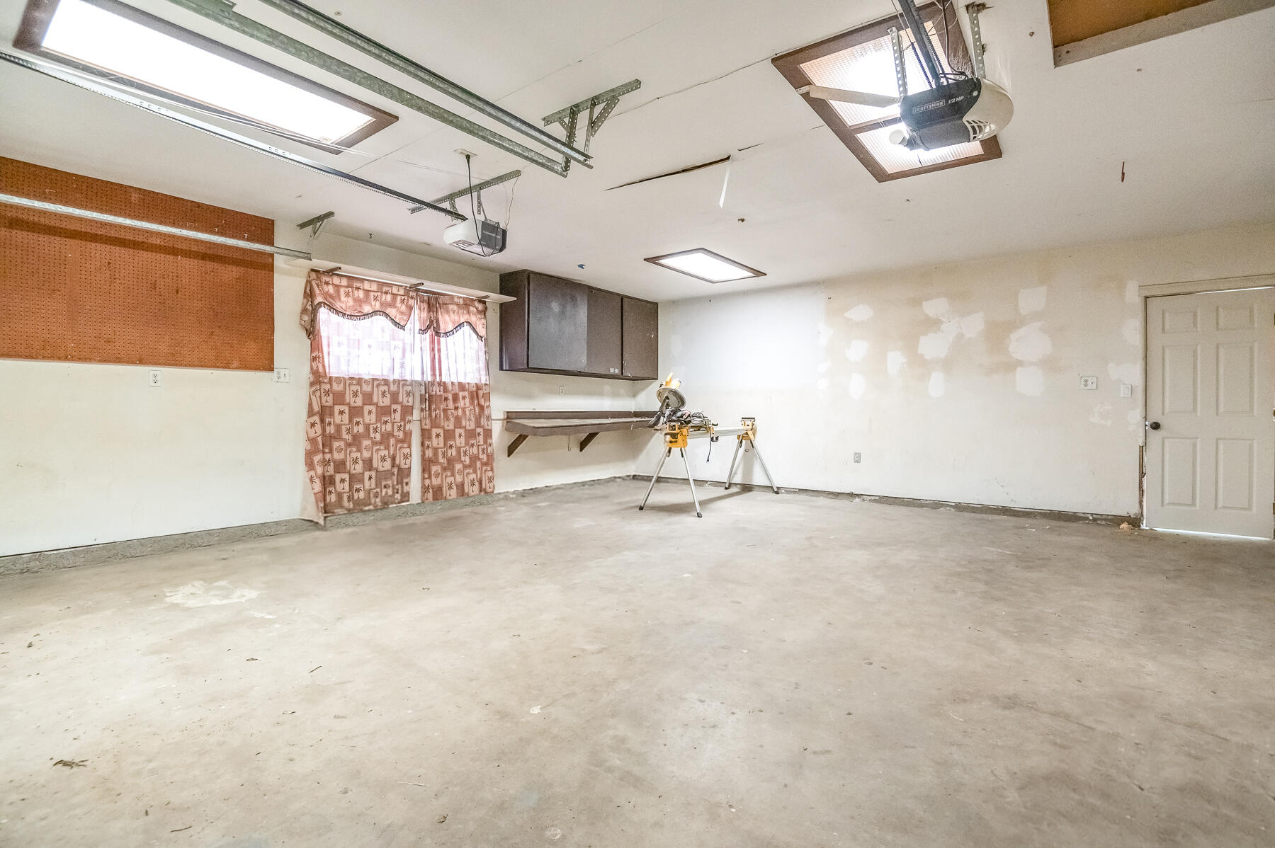 3654 Thompson Ave, Selma, CA 93662