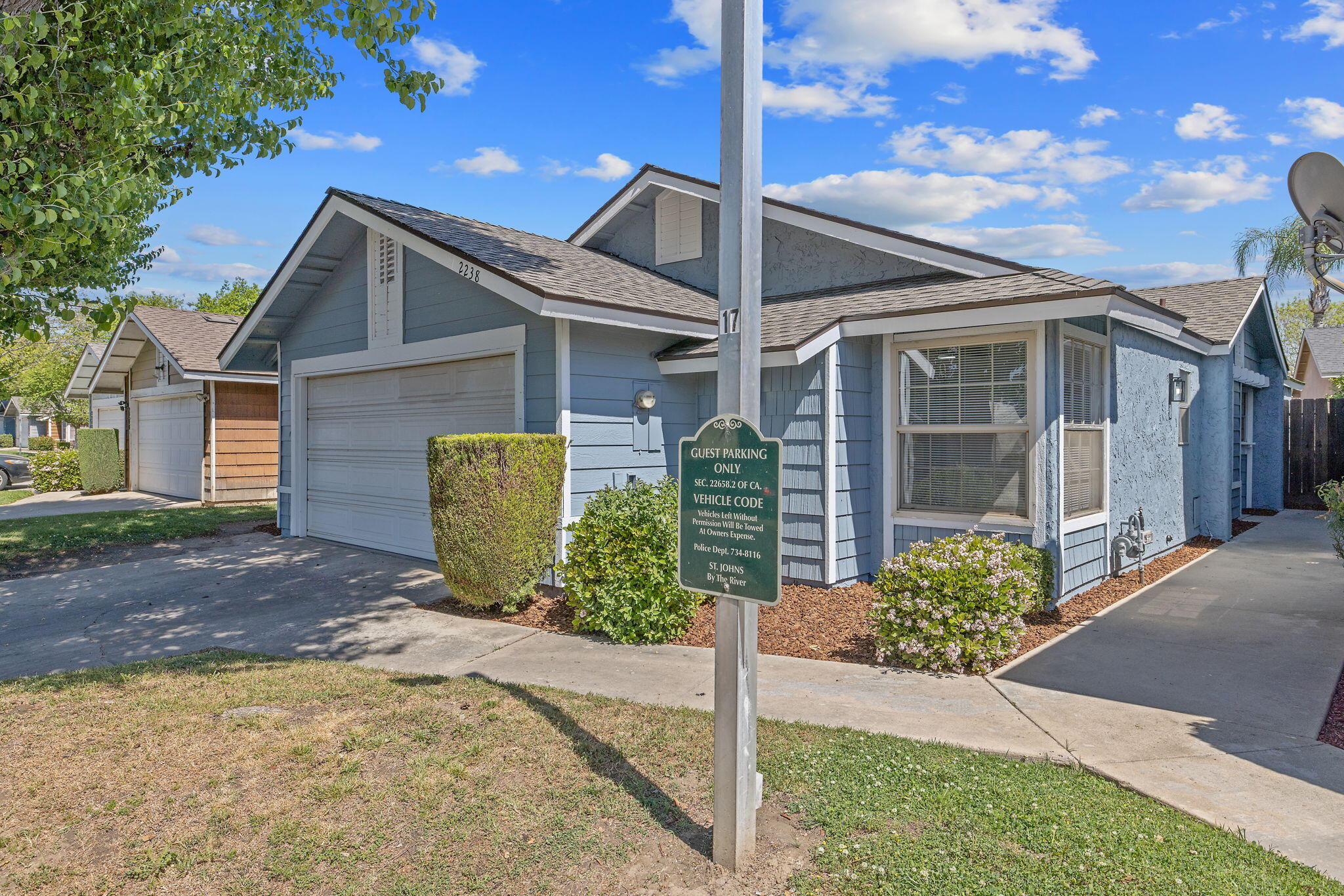 2238 N Gowdy St, Visalia, CA 93292