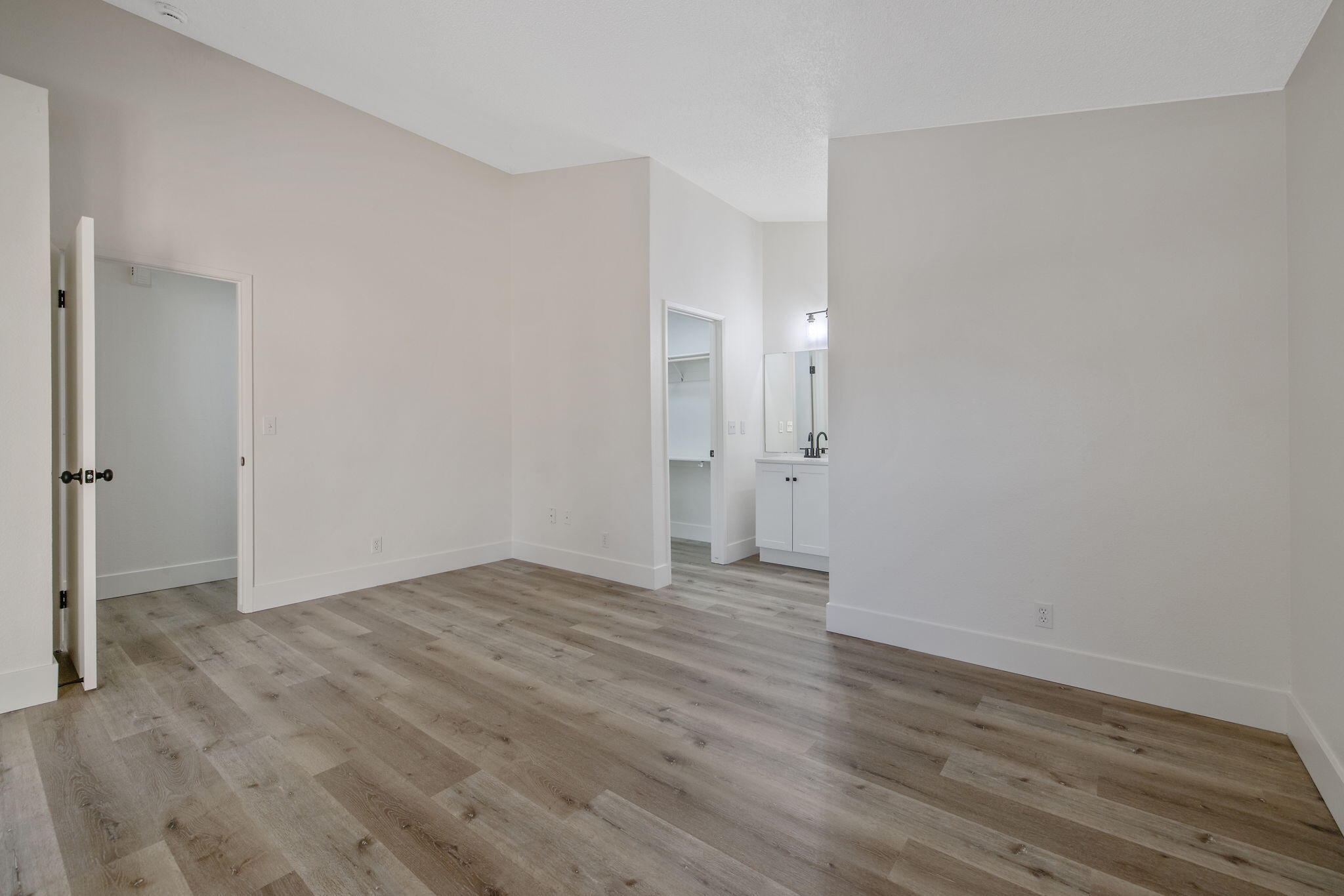 2238 N Gowdy St, Visalia, CA 93292