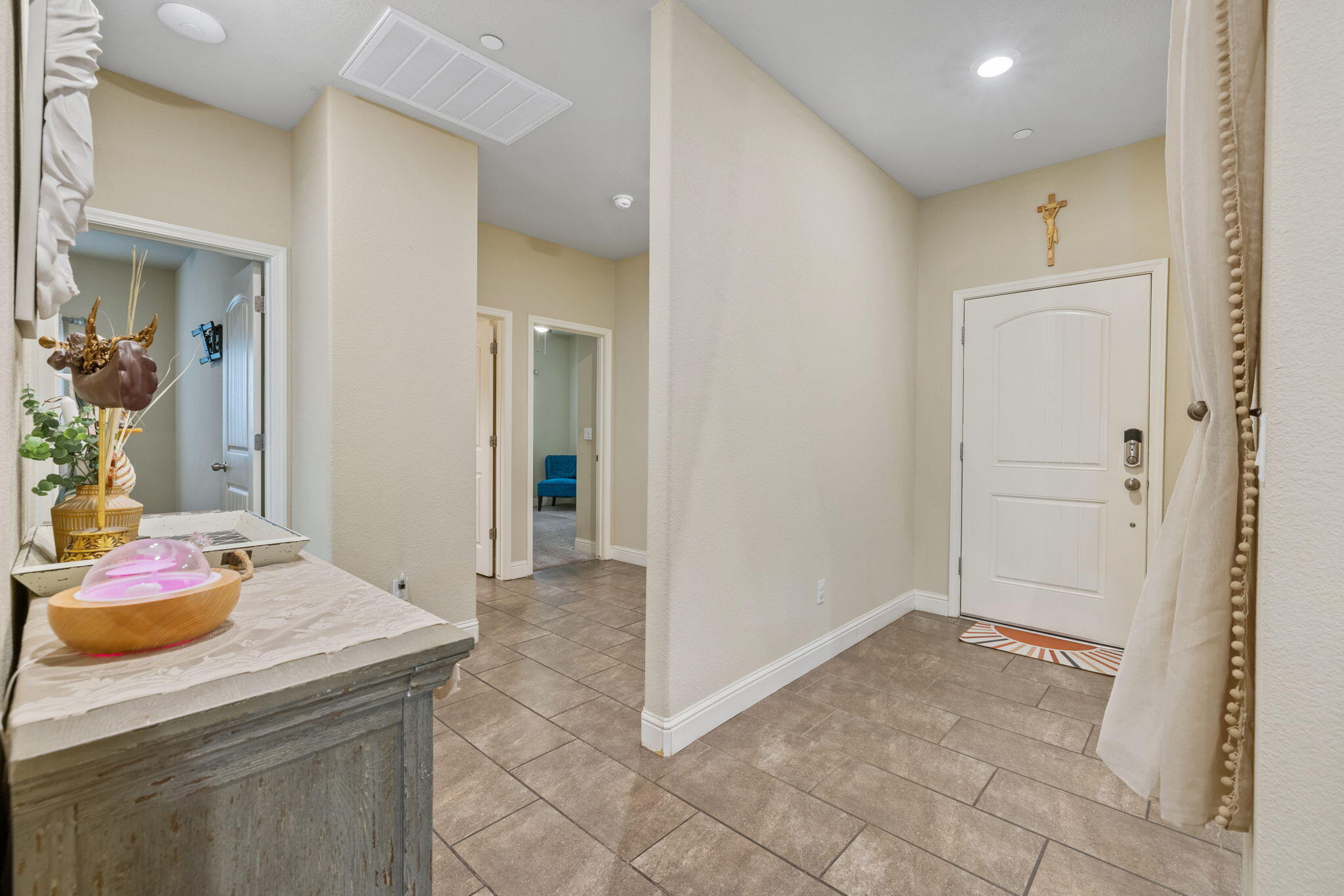 3723 W Vine Ave, Visalia, CA 93291