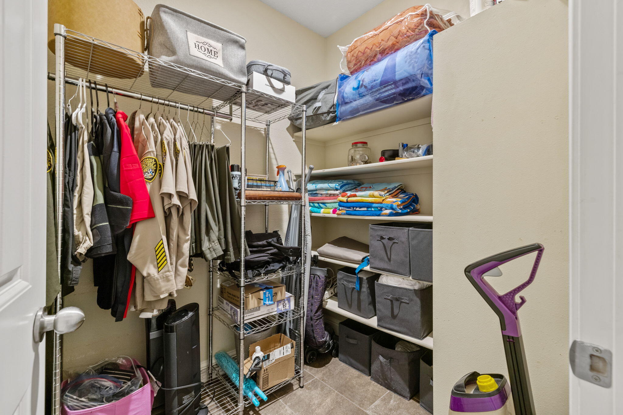 3723 W Vine Ave, Visalia, CA 93291