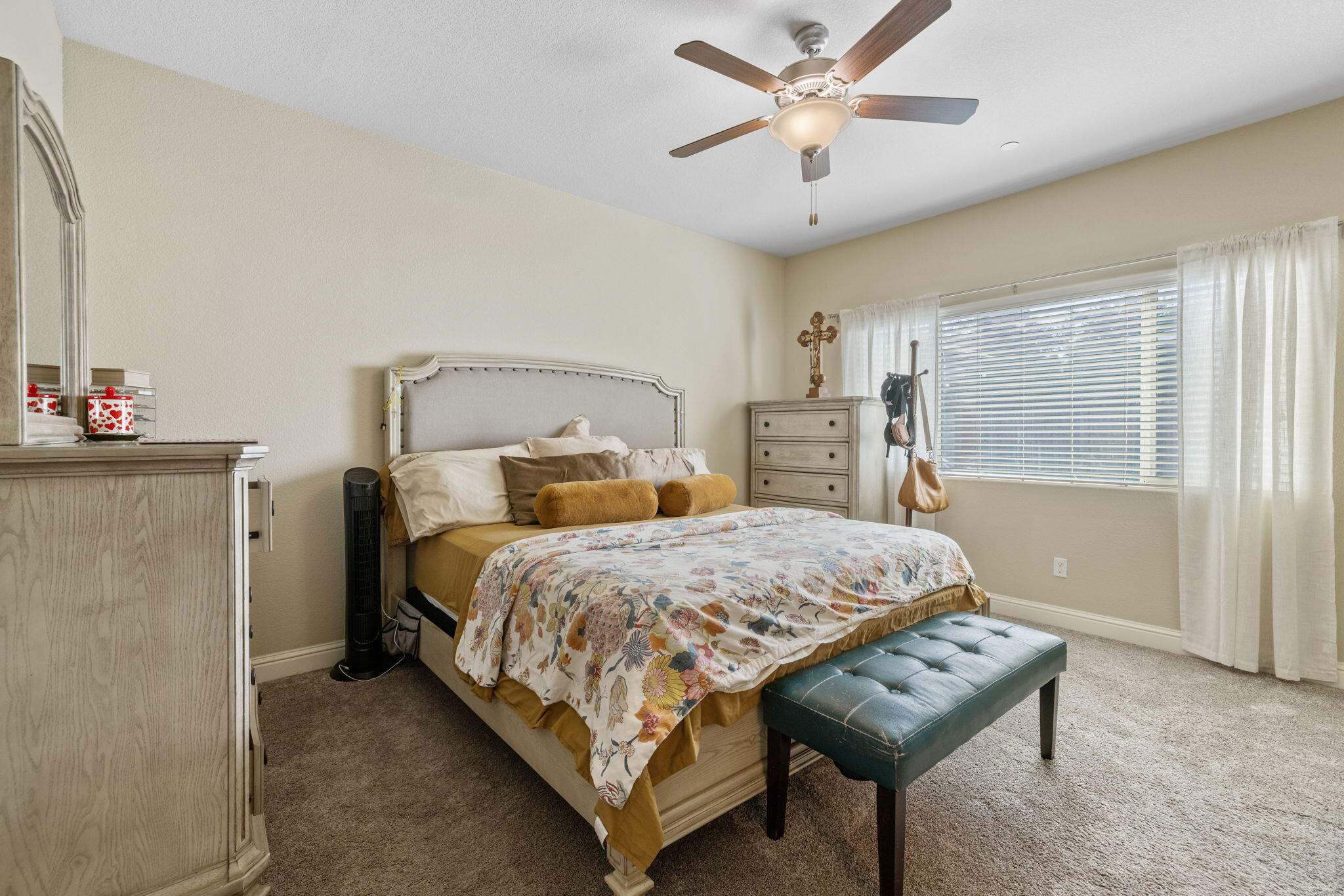 3723 W Vine Ave, Visalia, CA 93291