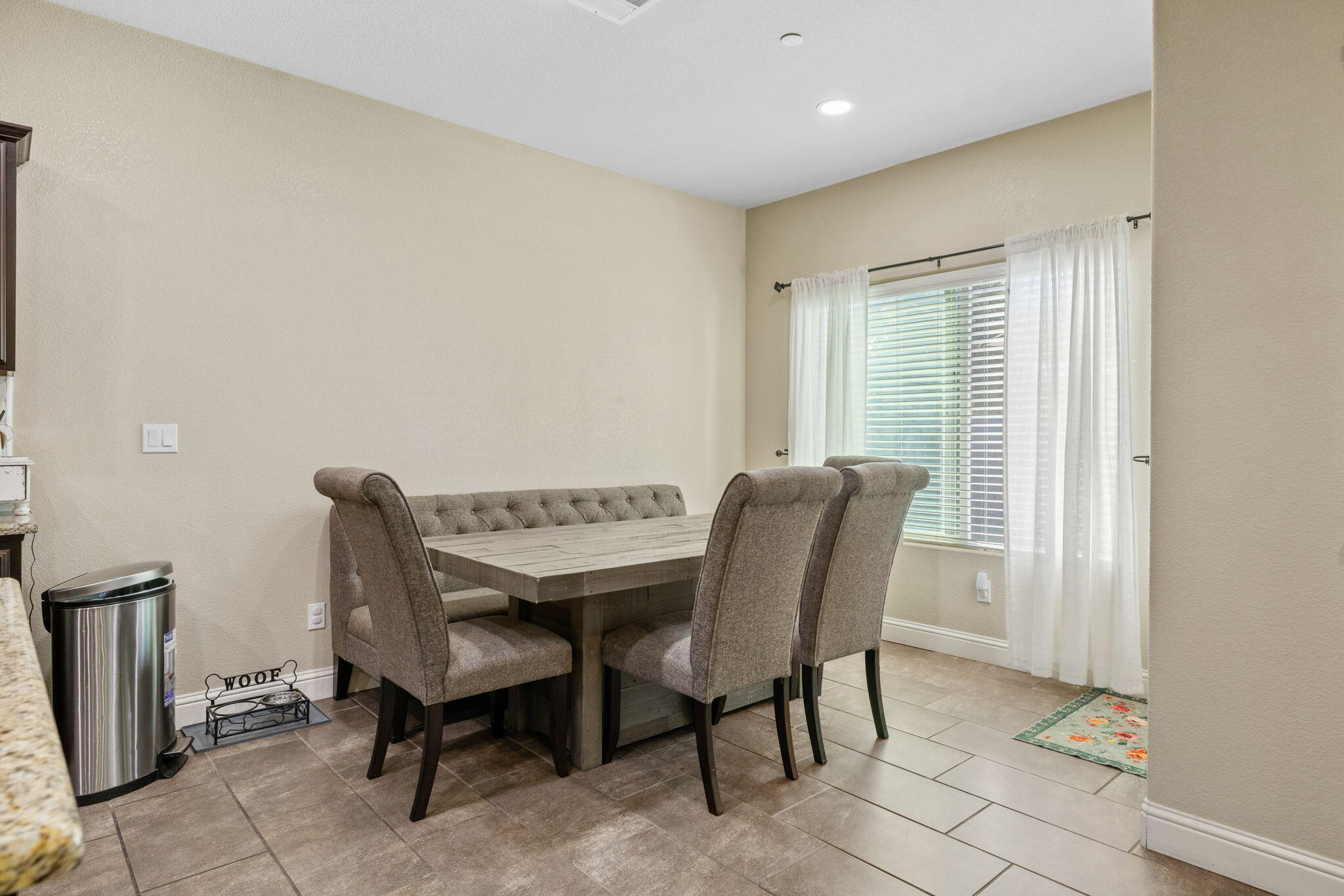 3723 W Vine Ave, Visalia, CA 93291