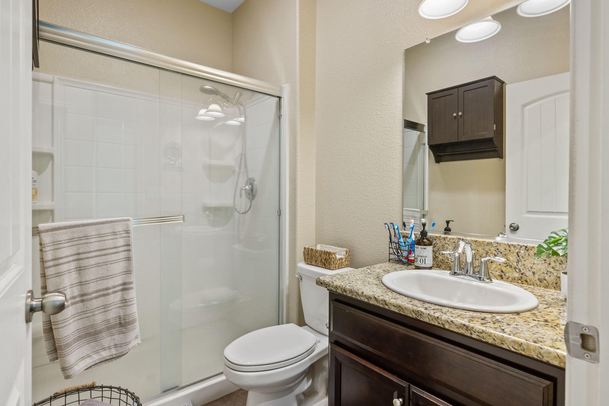 3723 W Vine Ave, Visalia, CA 93291