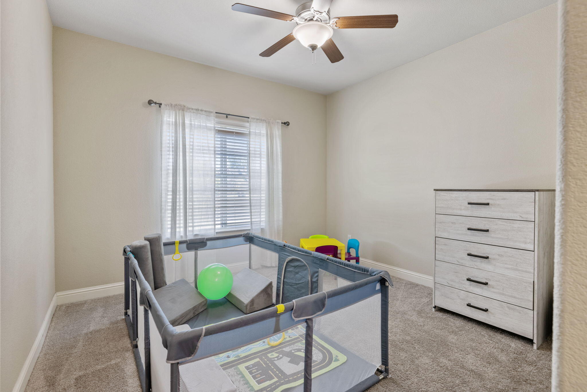 3723 W Vine Ave, Visalia, CA 93291