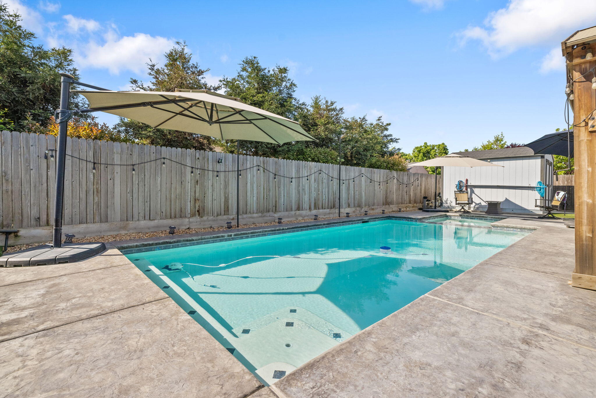 3723 W Vine Ave, Visalia, CA 93291