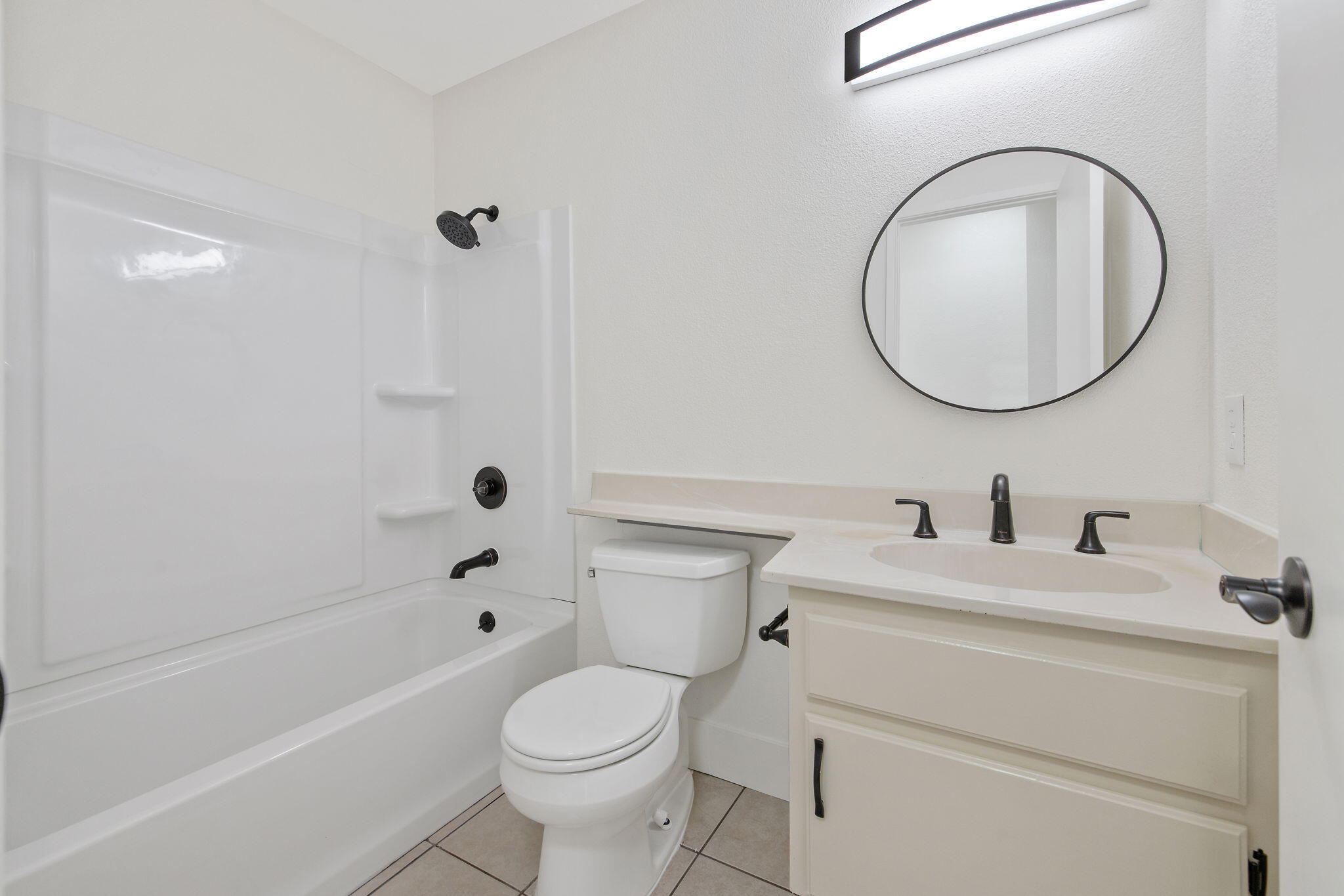 1171 State St, Hanford, CA 93230